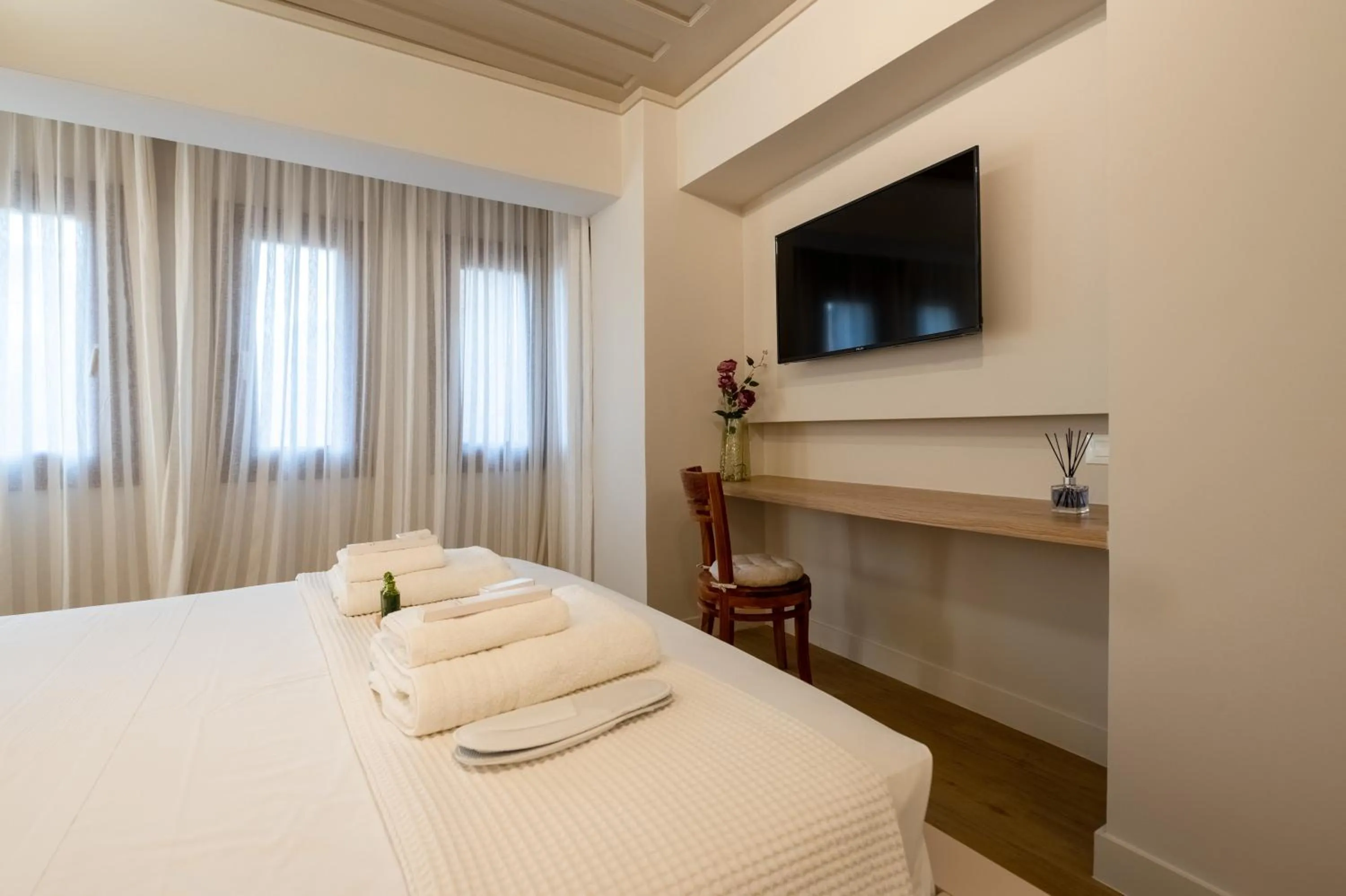 Bed in Hanim Boutique Hotel