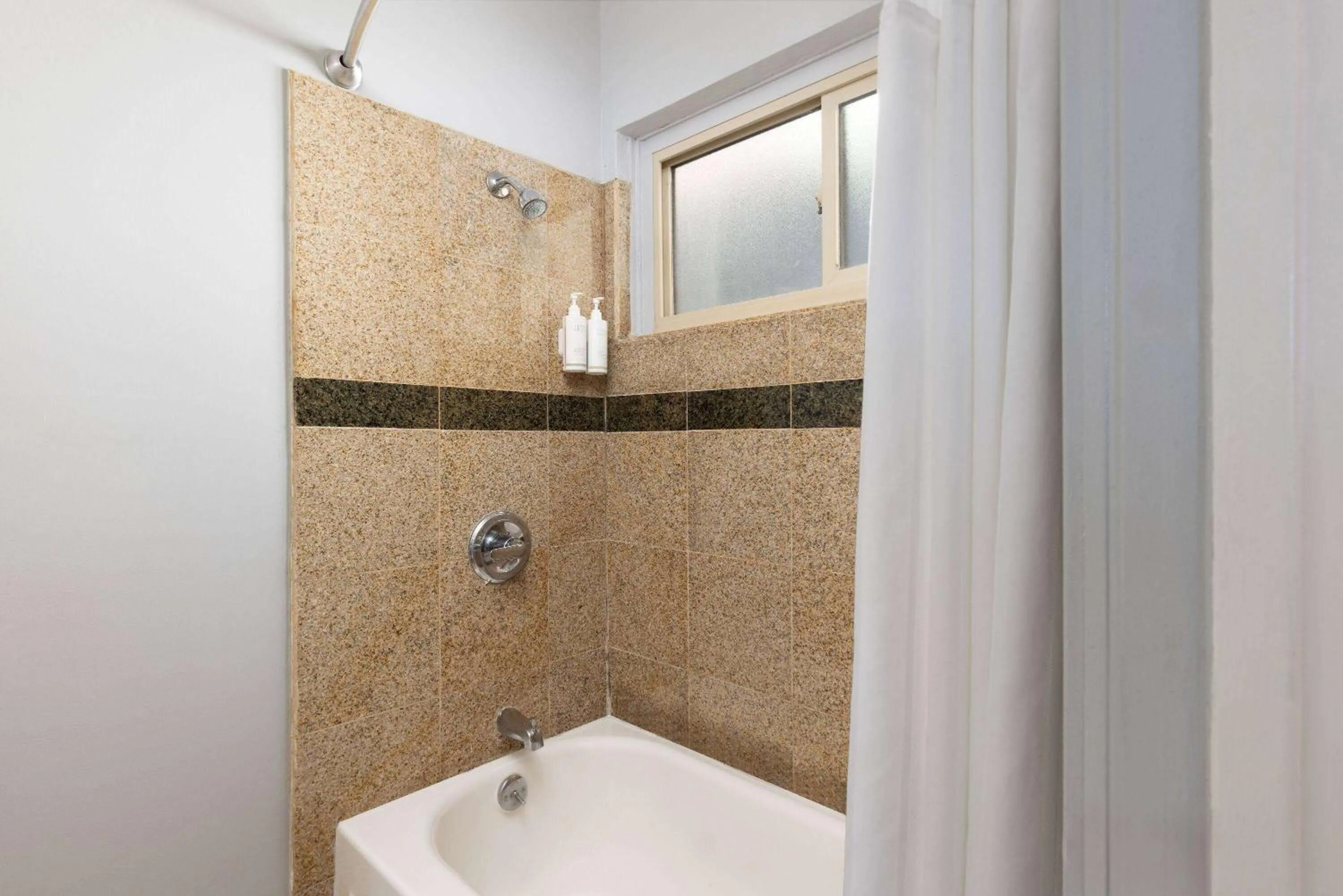 Bathroom in Travelodge by Wyndham by Fisherman's Wharf