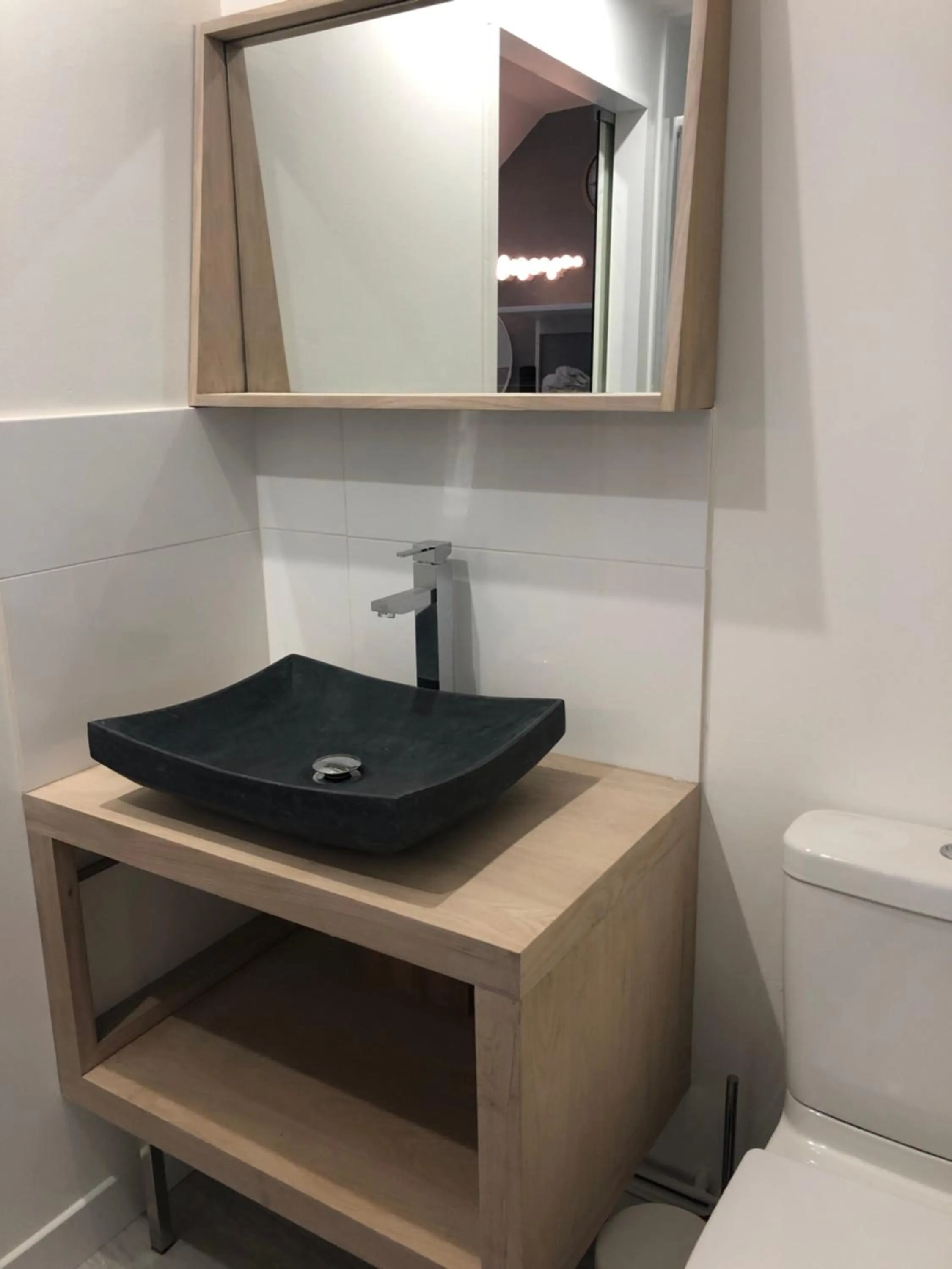 Toilet in Maison Quatre Freres