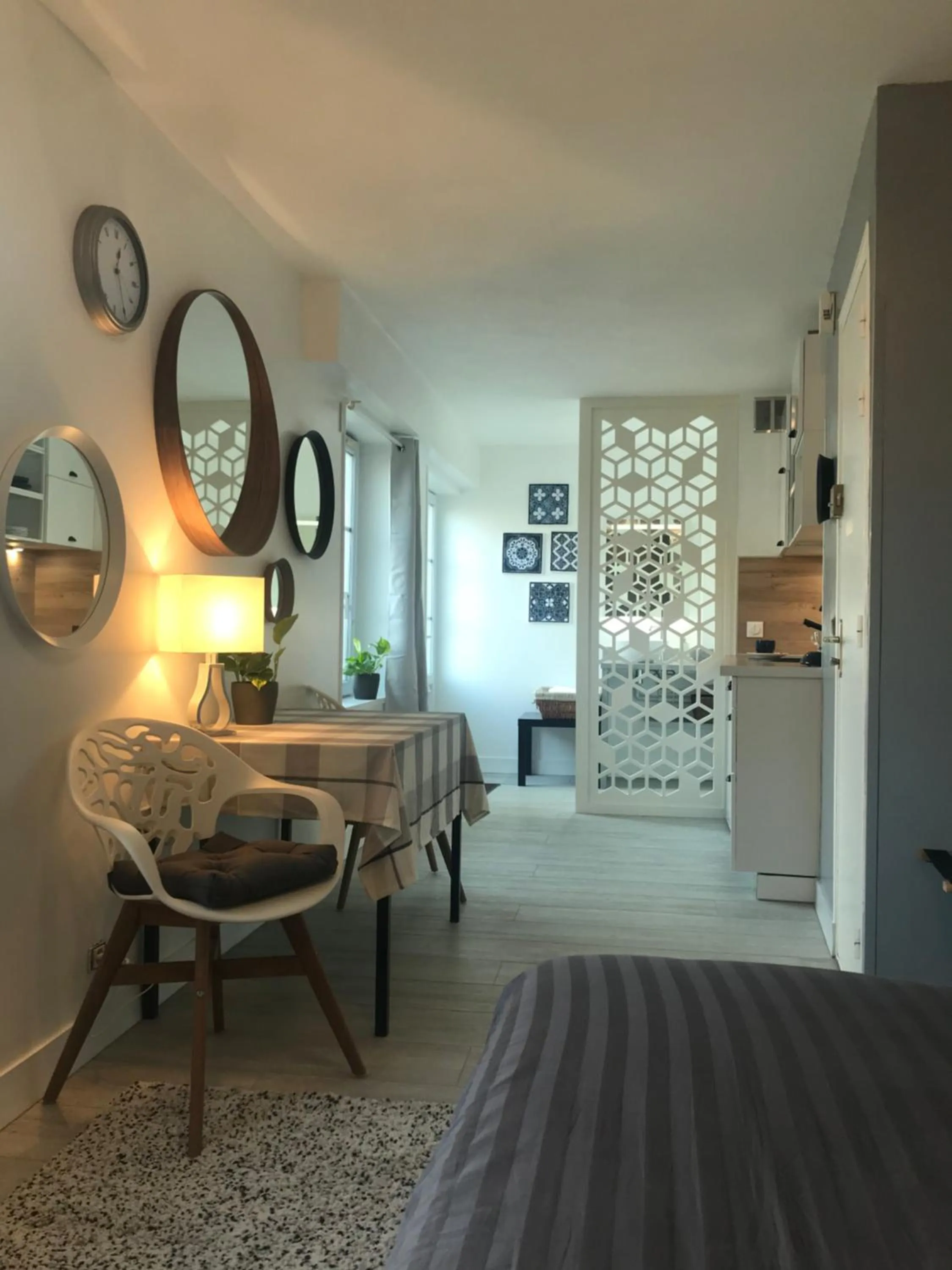 Photo of the whole room in Maison Quatre Freres