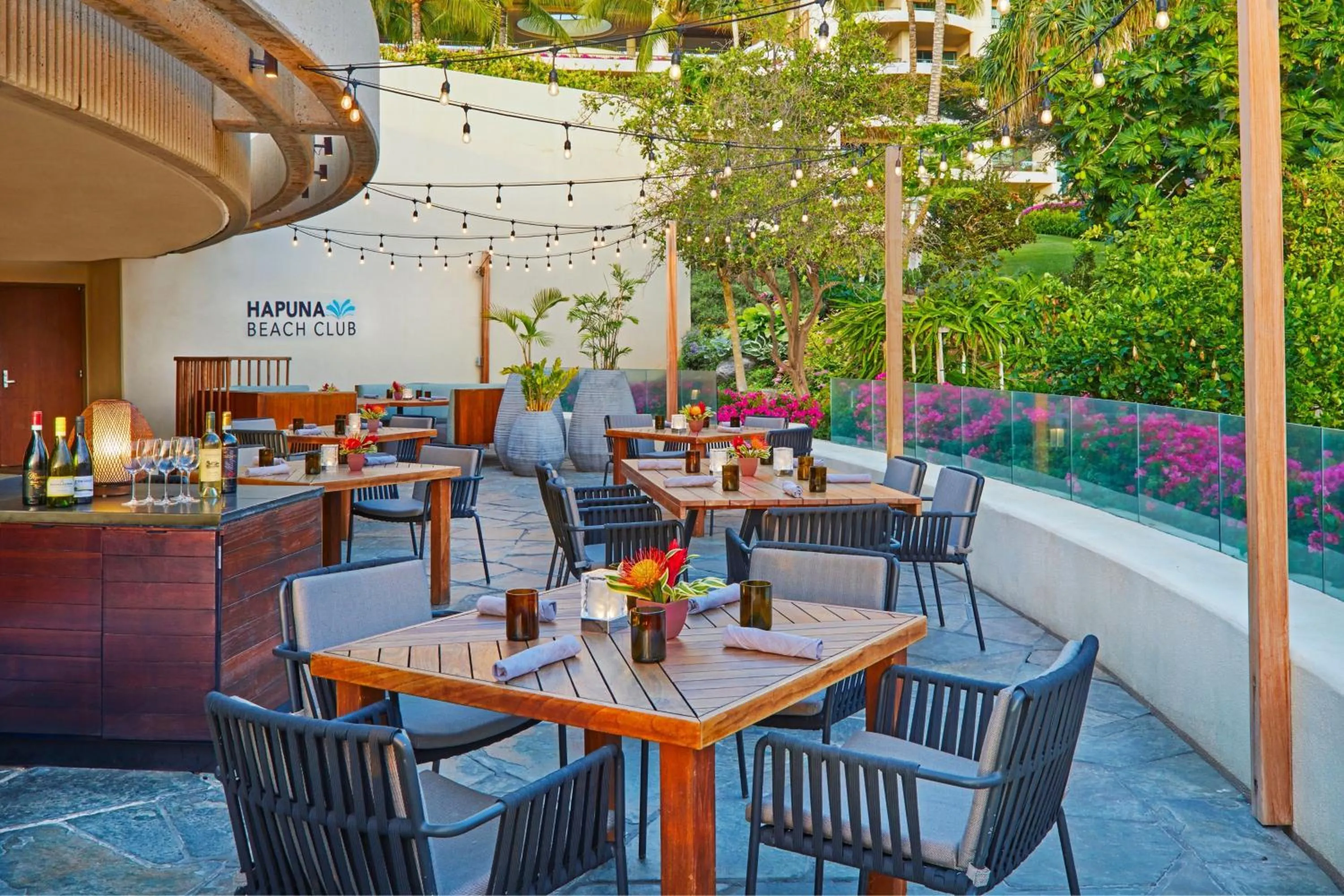 Restaurant/places to eat in The Westin Hapuna Beach Resort