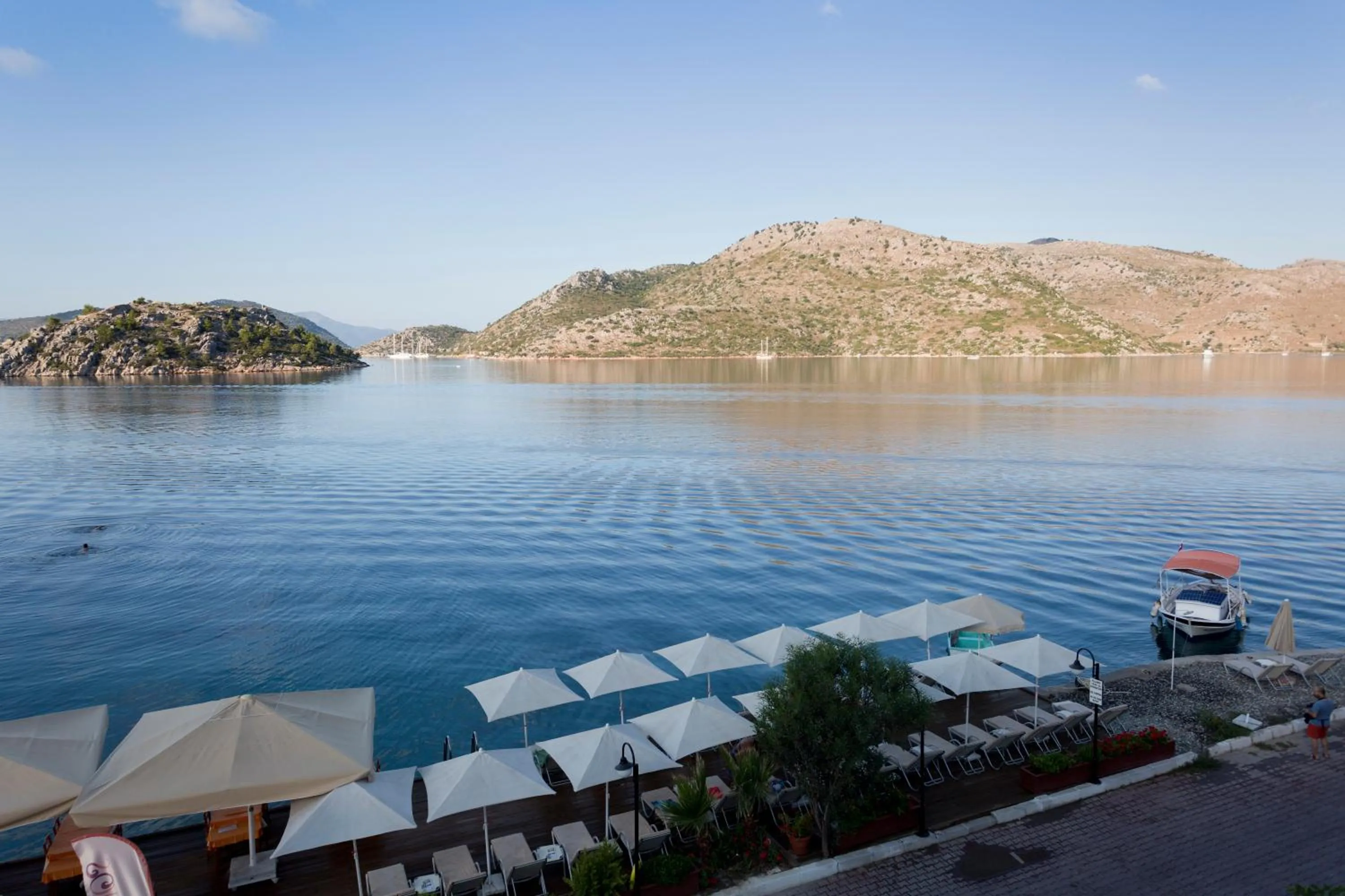 Beach in Tymnos Hotel