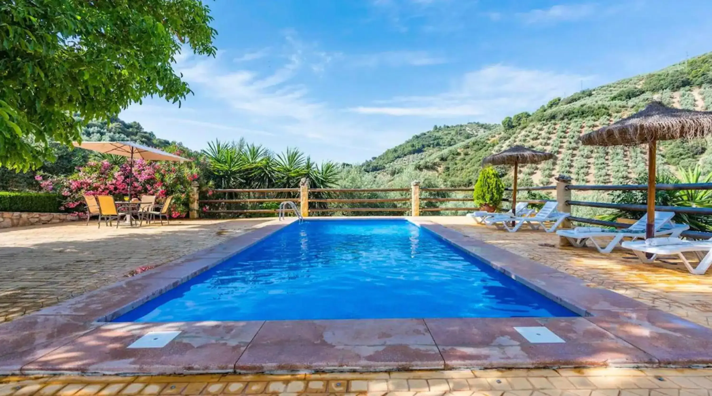 Charming Villa in Montefrío with Private Pool Charming Villa in Montefrío with Private Pool