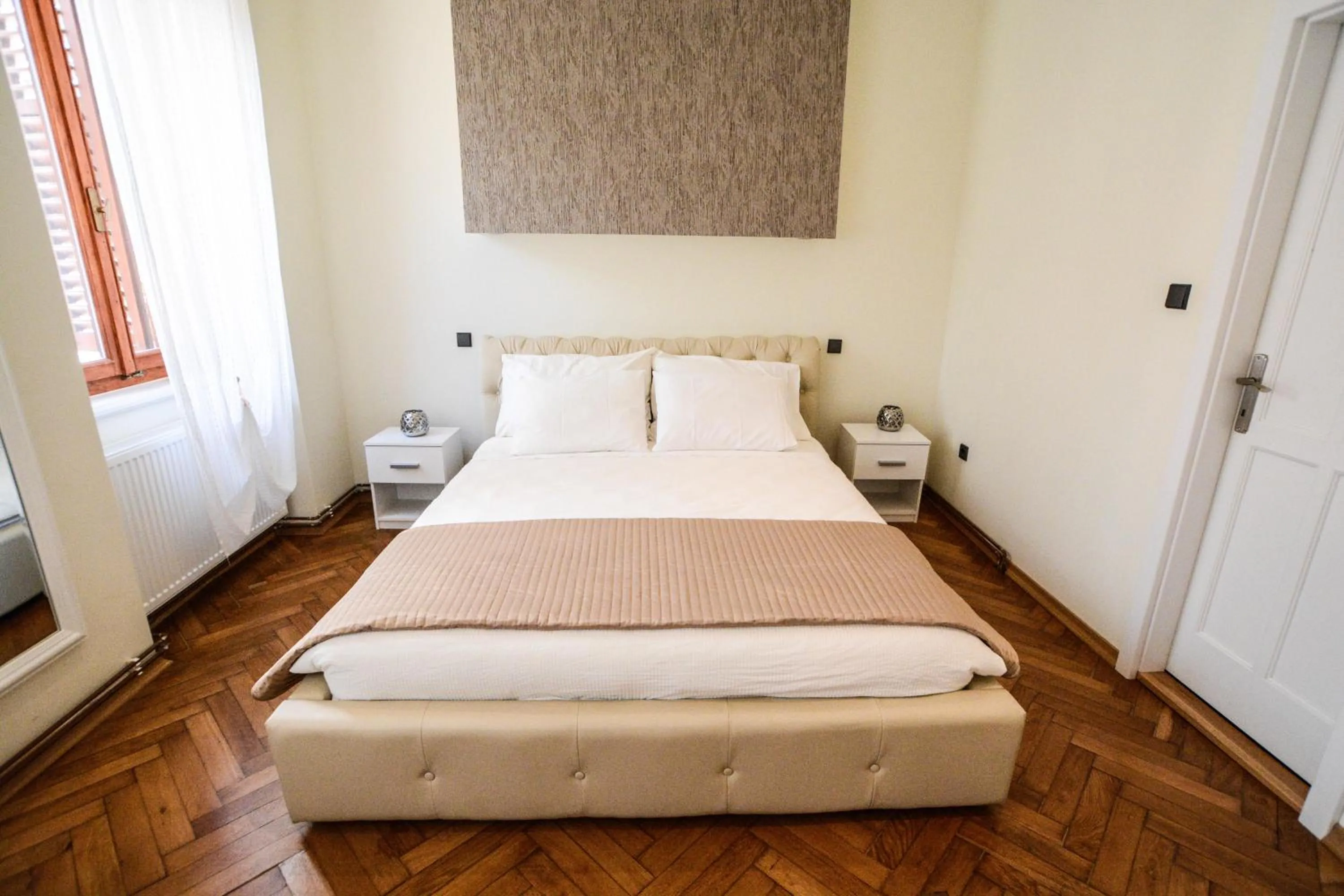 Bedroom, Bed in City Center Rooms