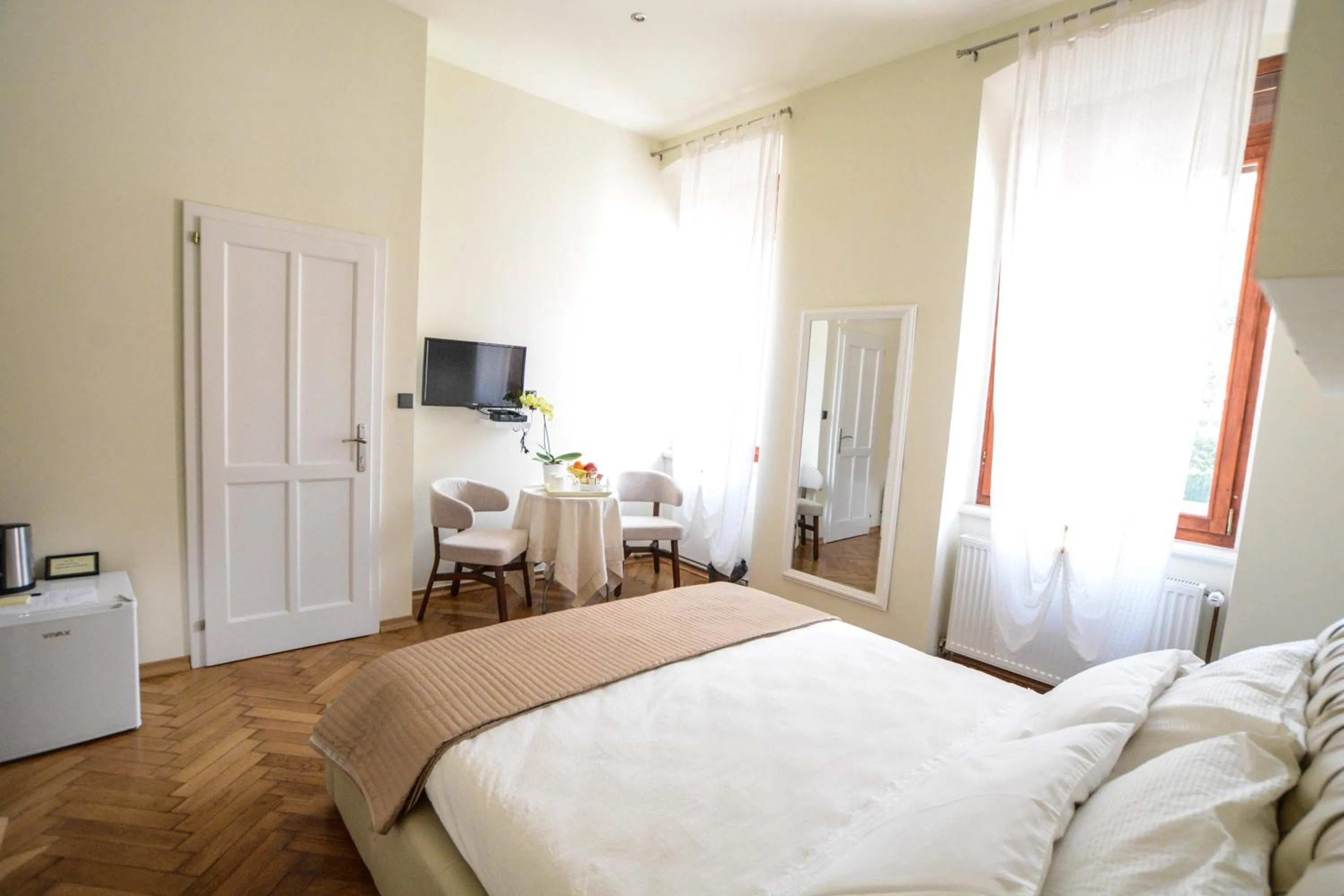 Bedroom, Bed in City Center Rooms