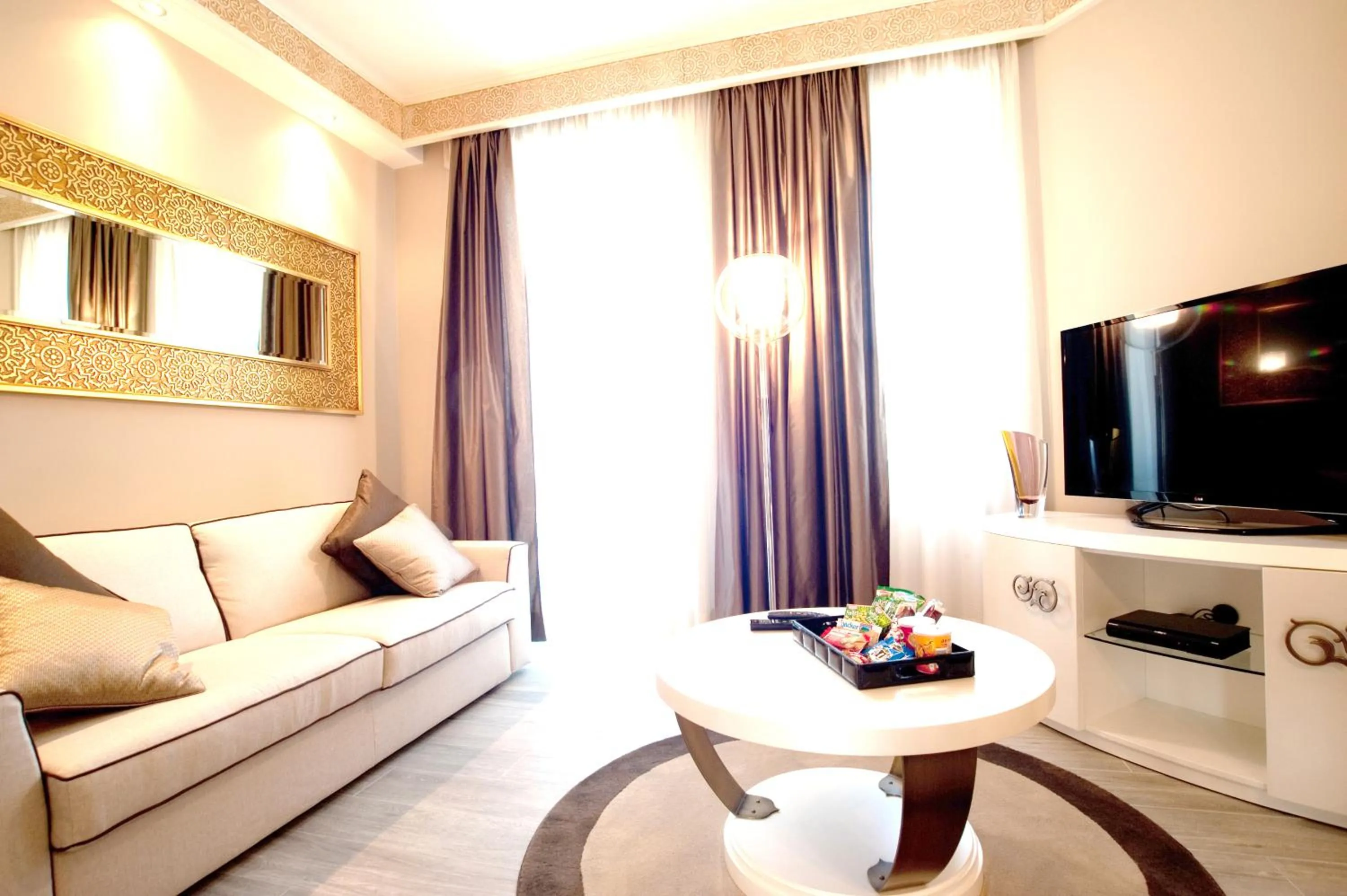 Living room in Suite Milano Duomo