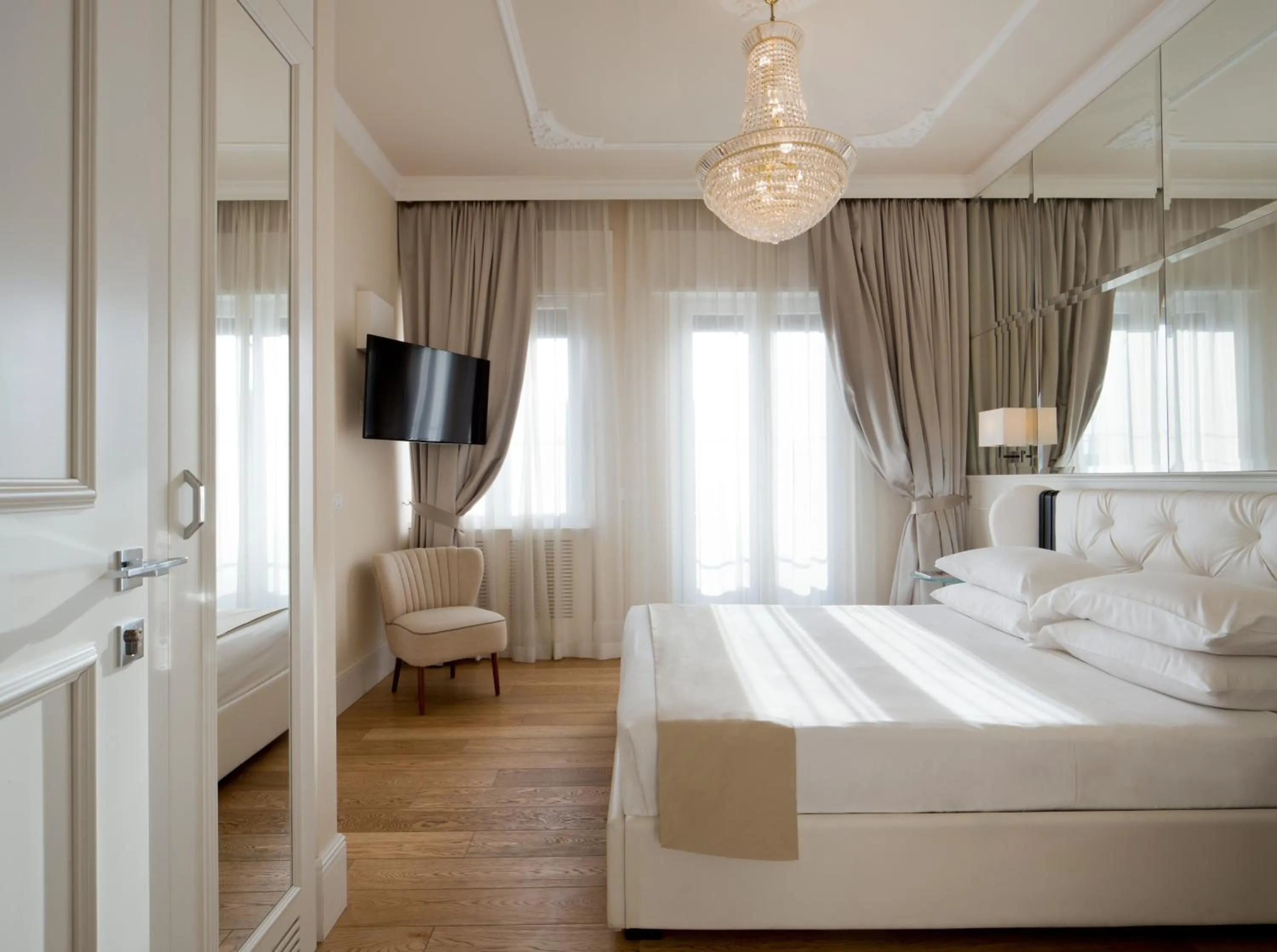 Bed in Suite Milano Duomo