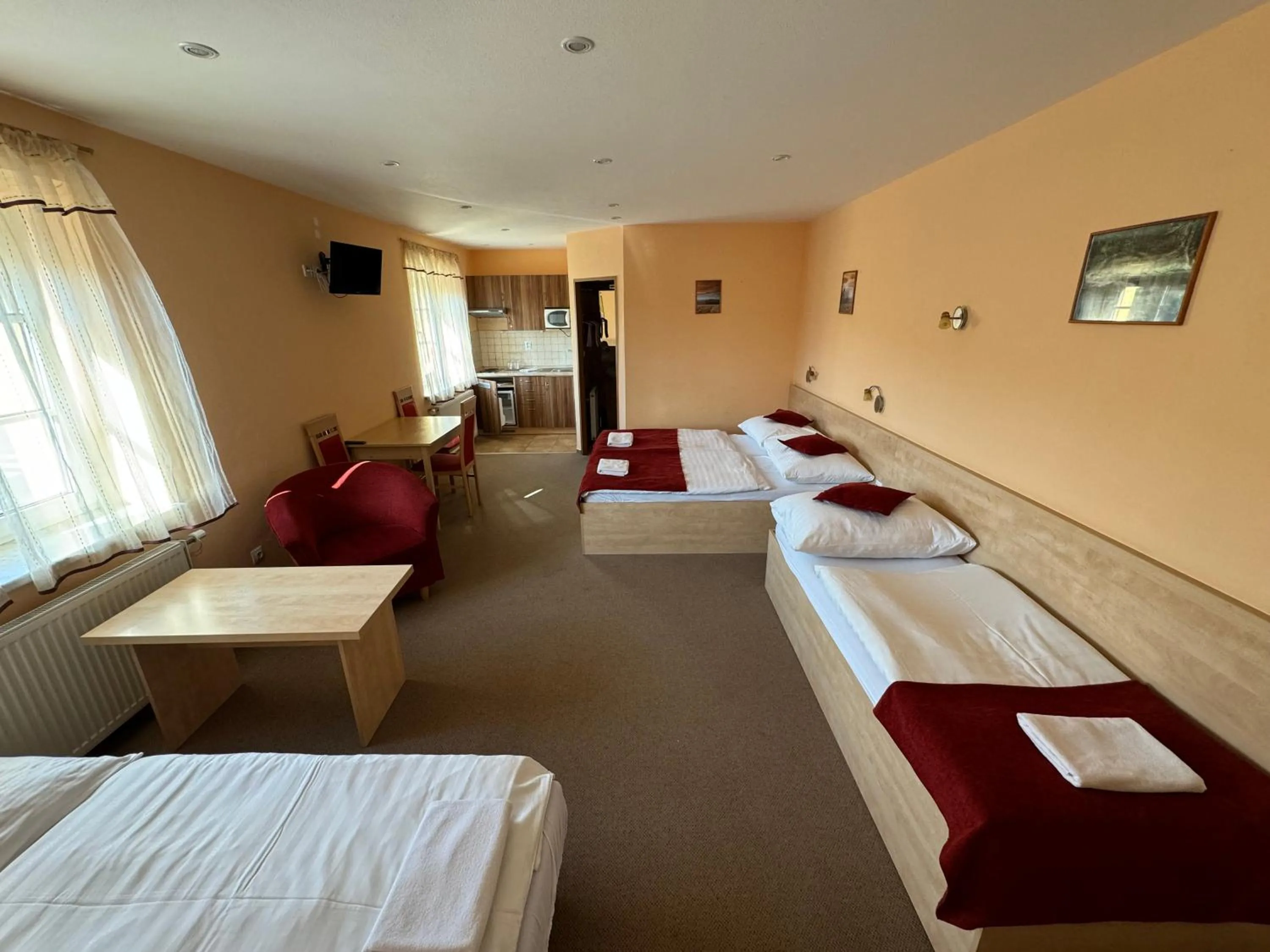 Family Room in Pension Euro
