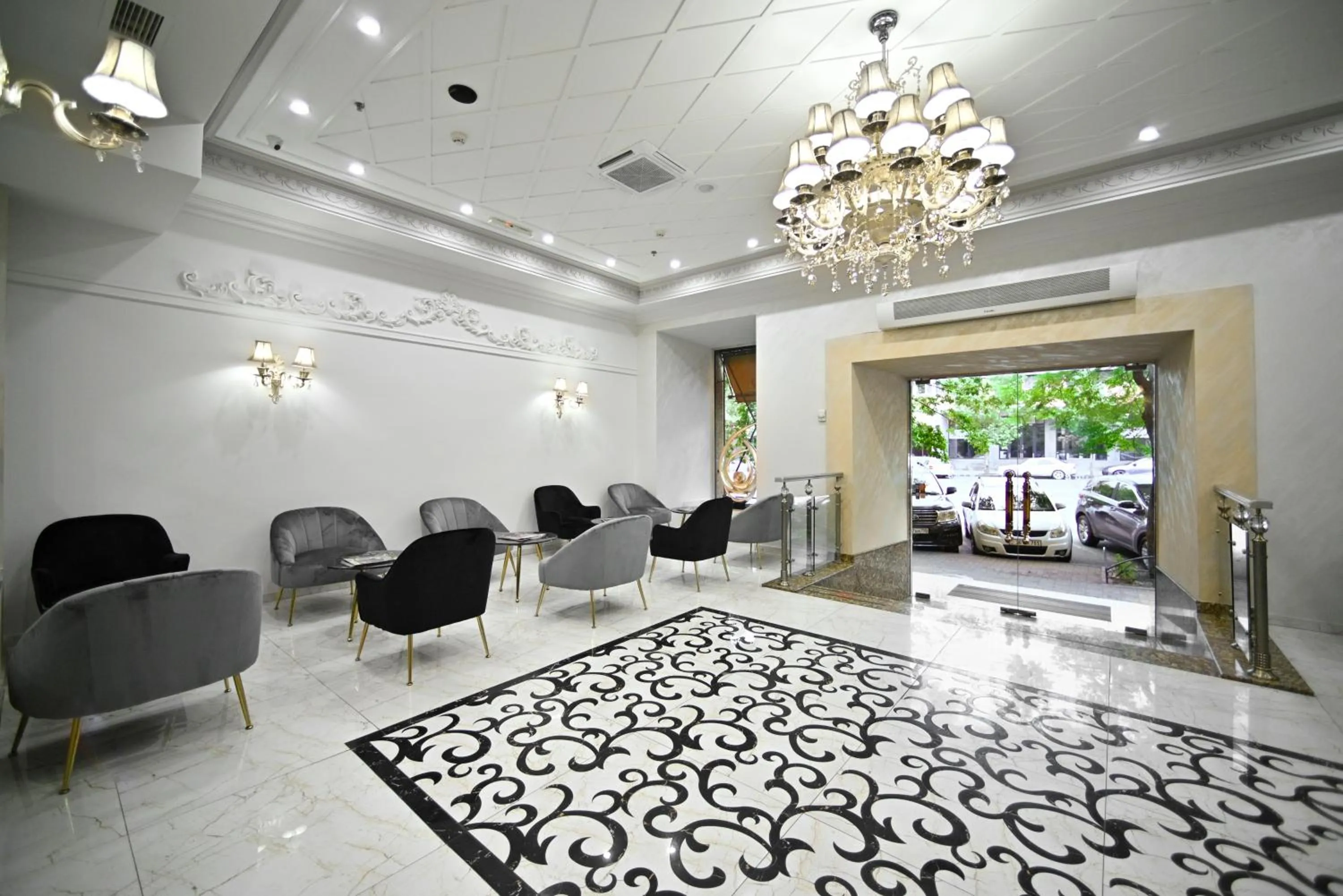 Lounge or bar in Imperial Palace Hotel Yerevan