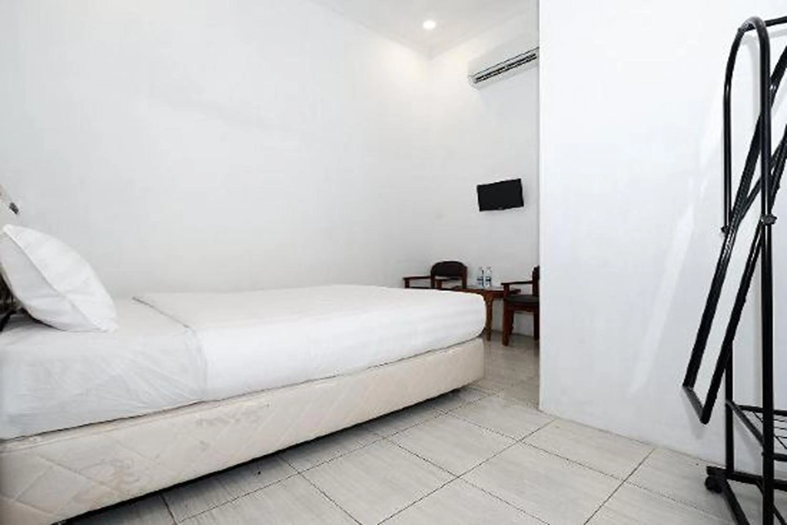 Bed in Perdana Kasih Hotel Klaten