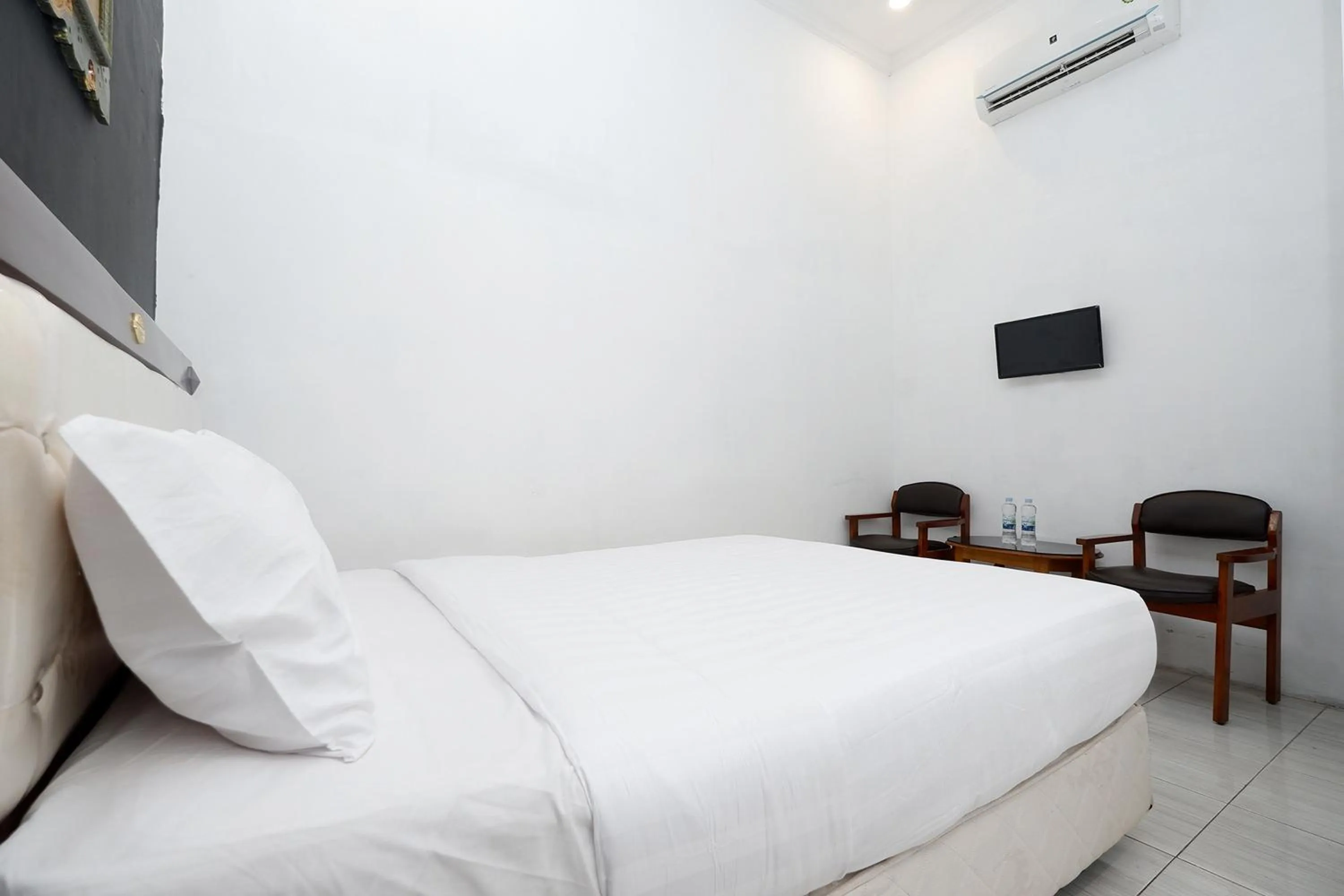 Bed in Perdana Kasih Hotel Klaten