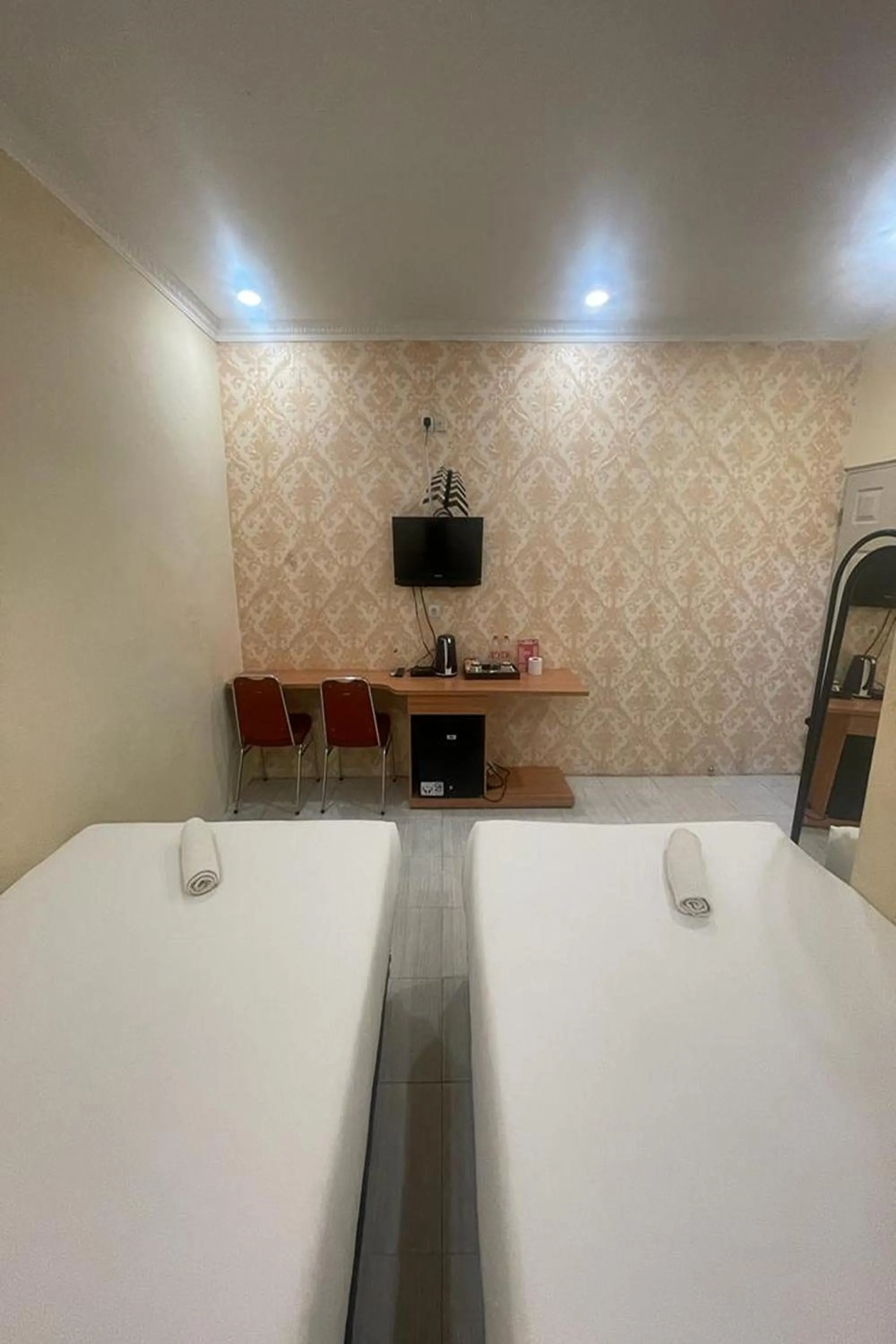 Bed in Perdana Kasih Hotel Klaten