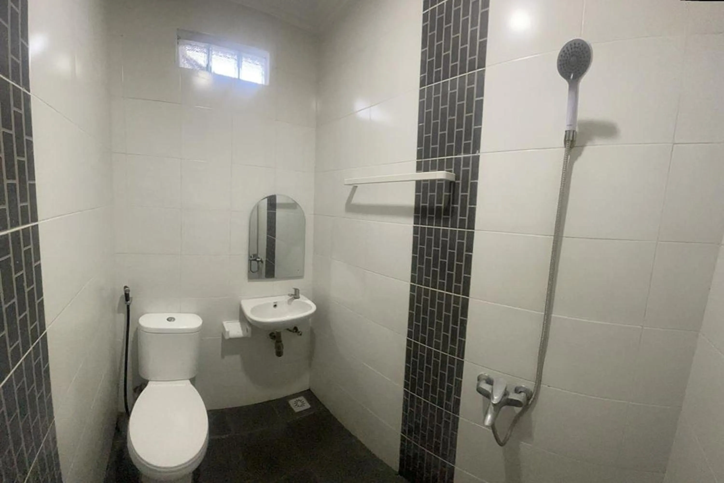 Bathroom in Perdana Kasih Hotel Klaten