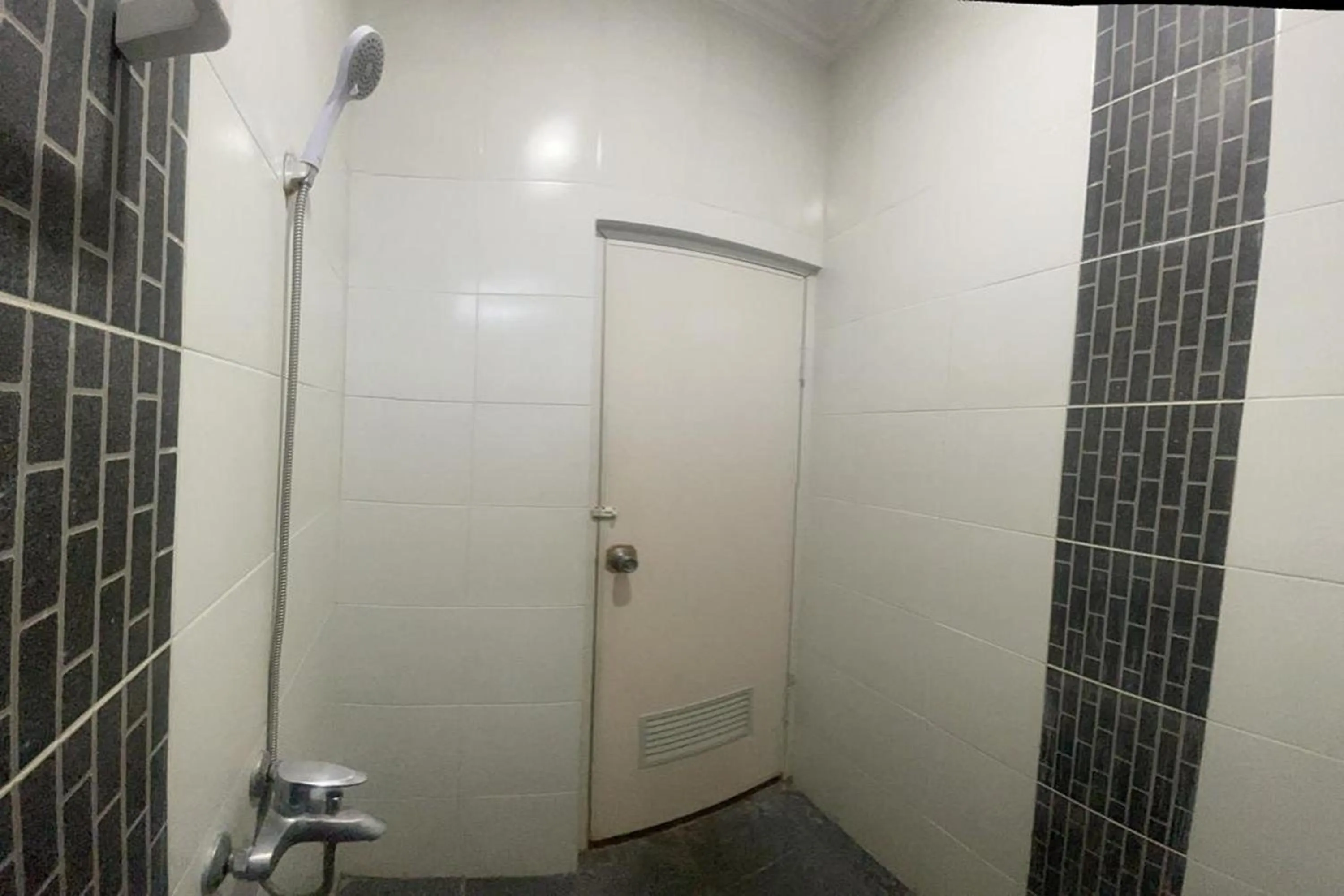 Bathroom in Perdana Kasih Hotel Klaten