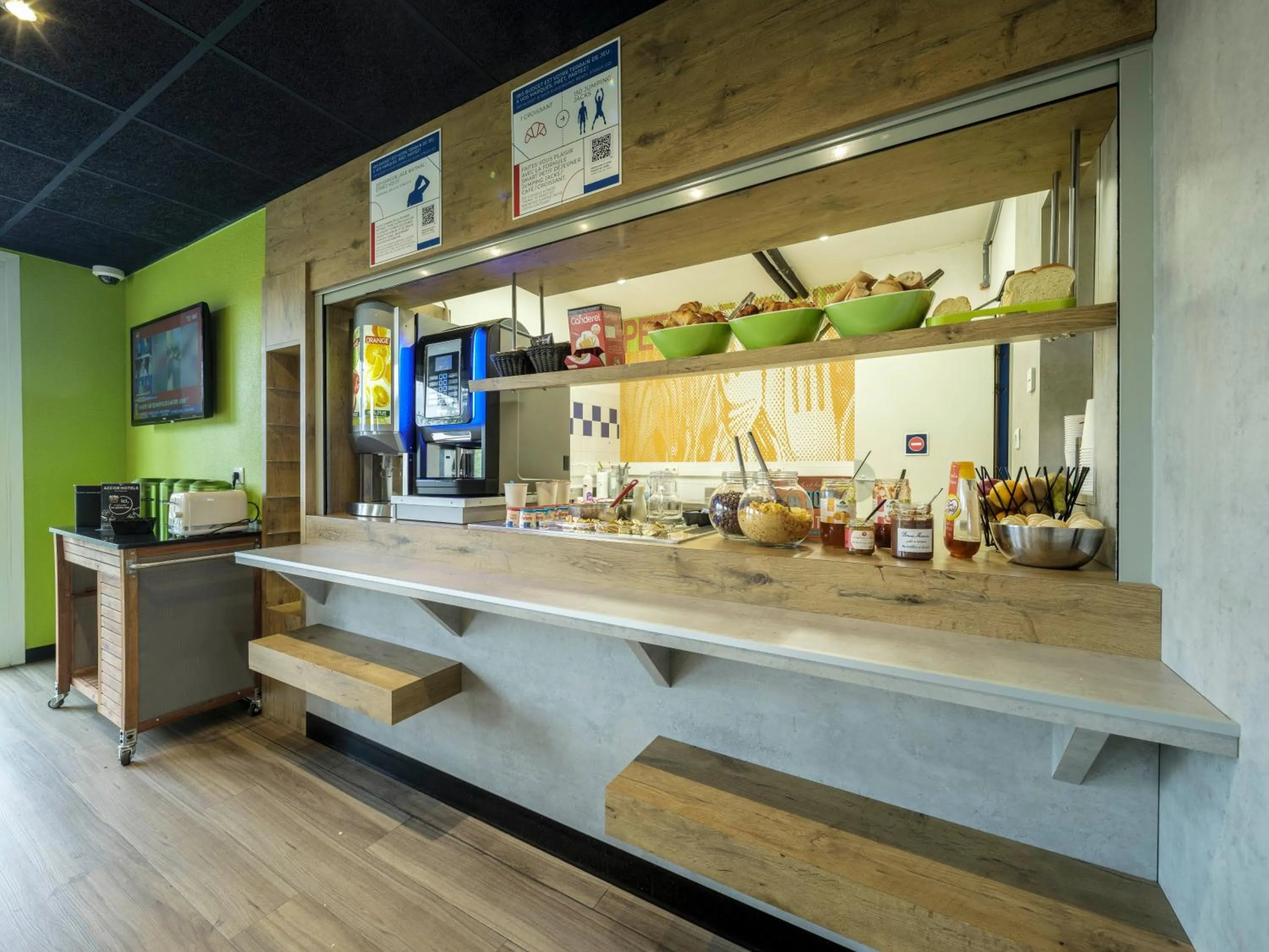 Buffet breakfast in Ibis Budget Sarrebourg Buhl