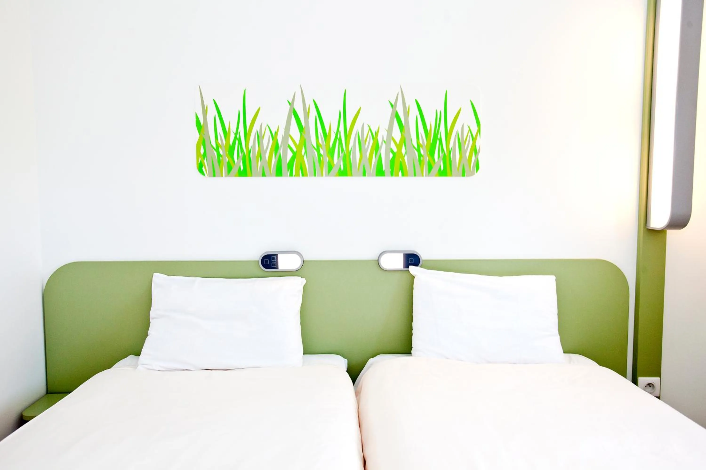 Bedroom, Bed in Ibis Budget Sarrebourg Buhl