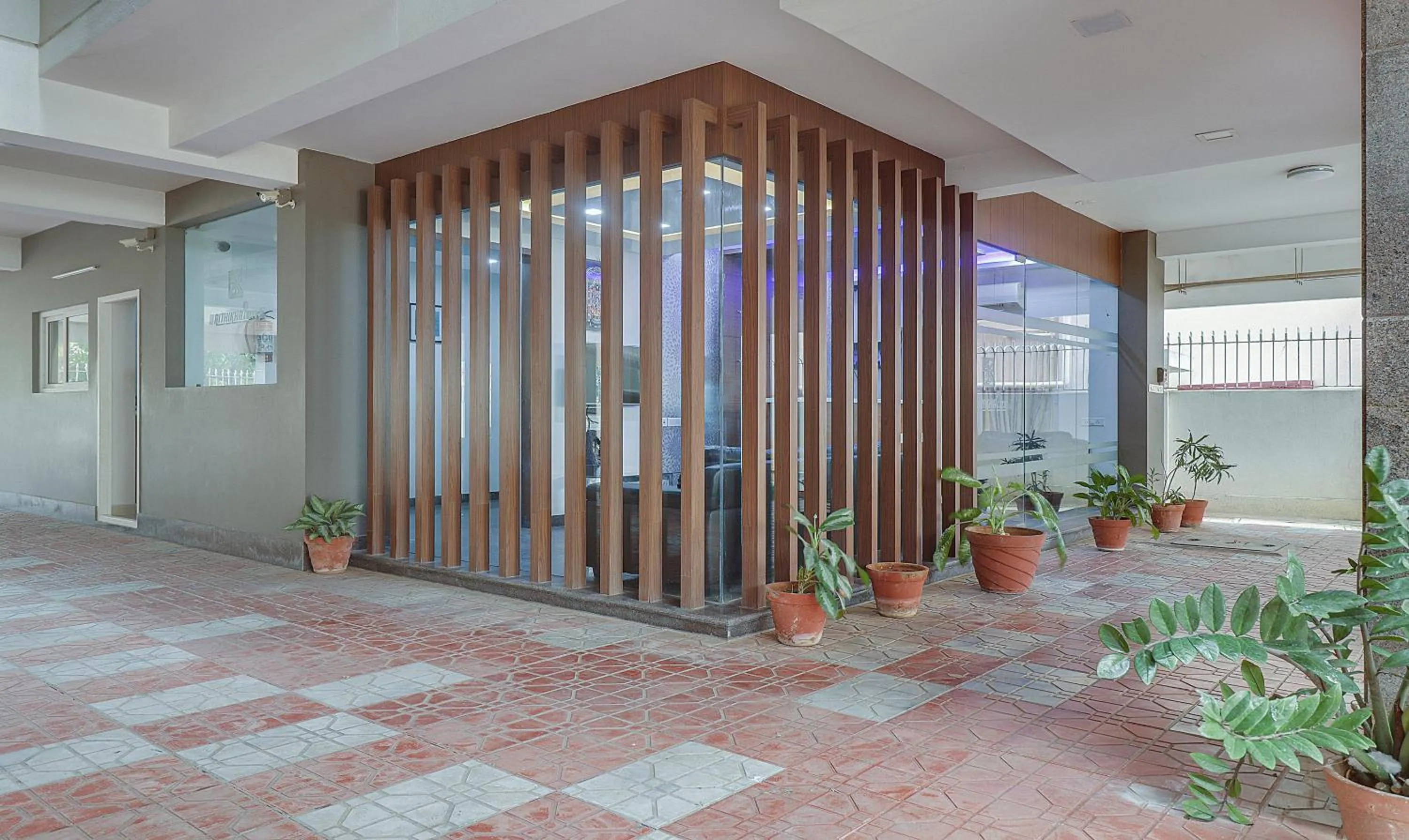 Facade/entrance in Treebo Rithikha Inn Elite Chennai Trade Centre