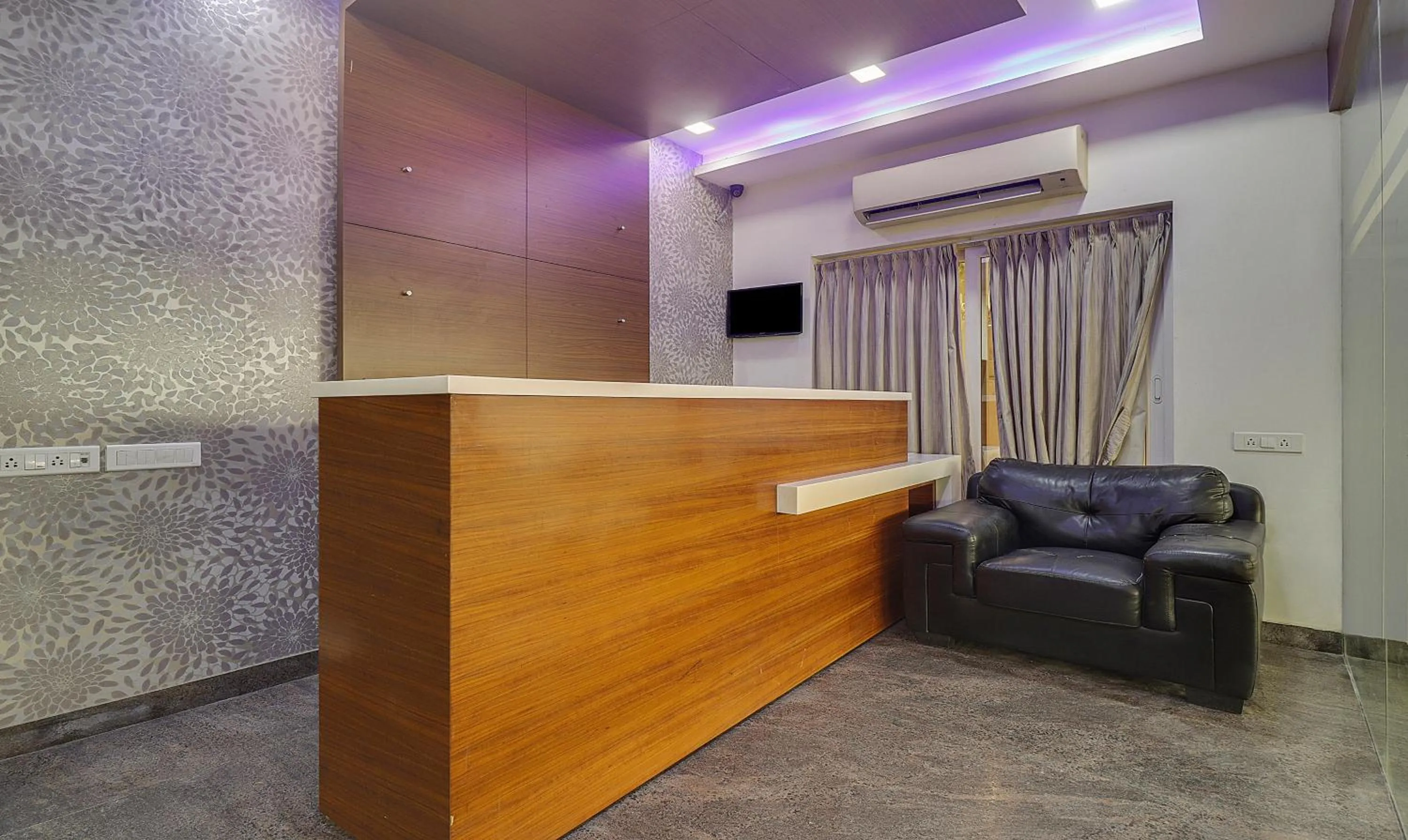 Lobby or reception in Treebo Rithikha Inn Elite Chennai Trade Centre