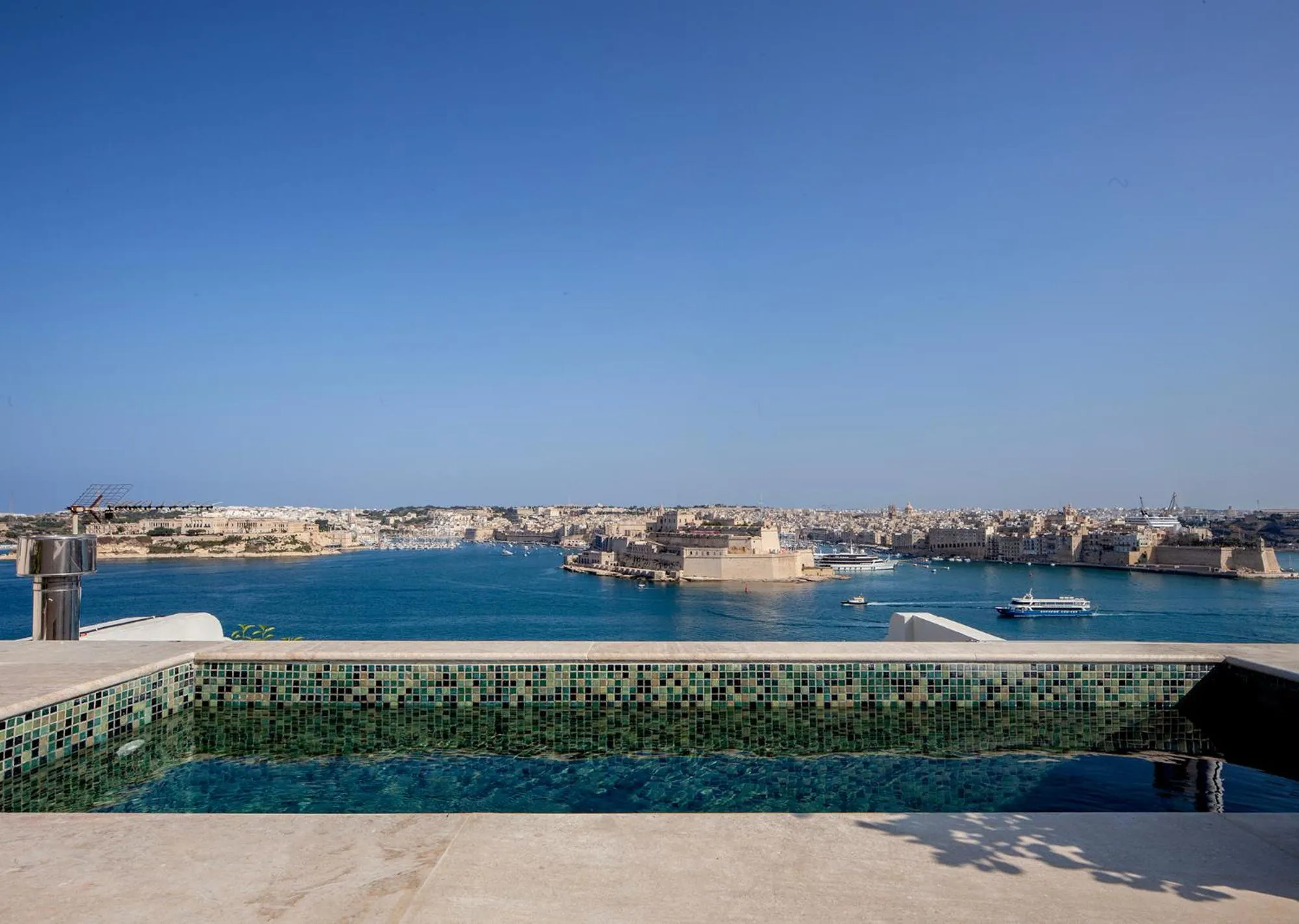 Sea view in Iniala Harbour House