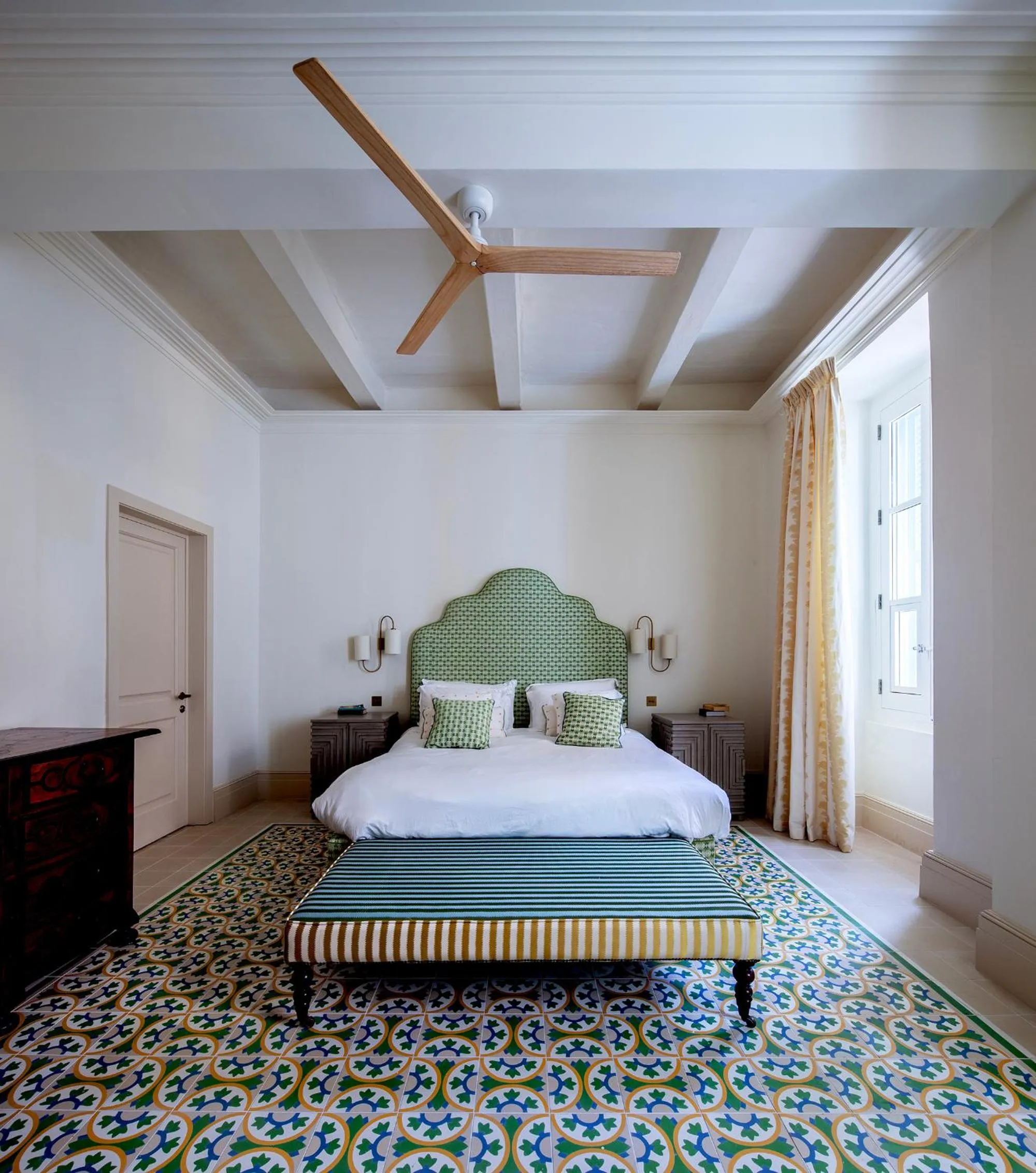 Bedroom, Bed in Iniala Harbour House