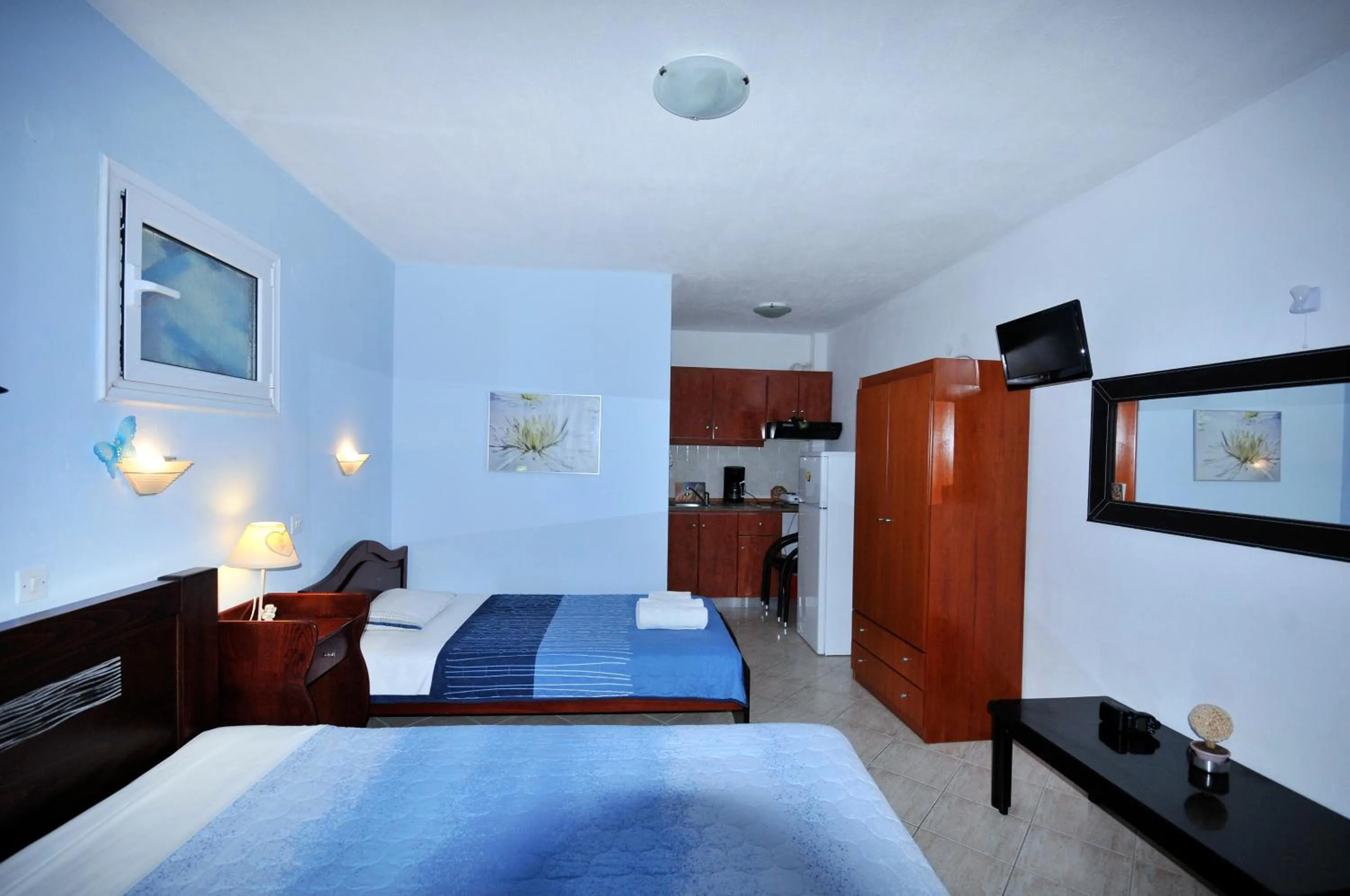 Photo of the whole room, Bed in House Stella Tasos
