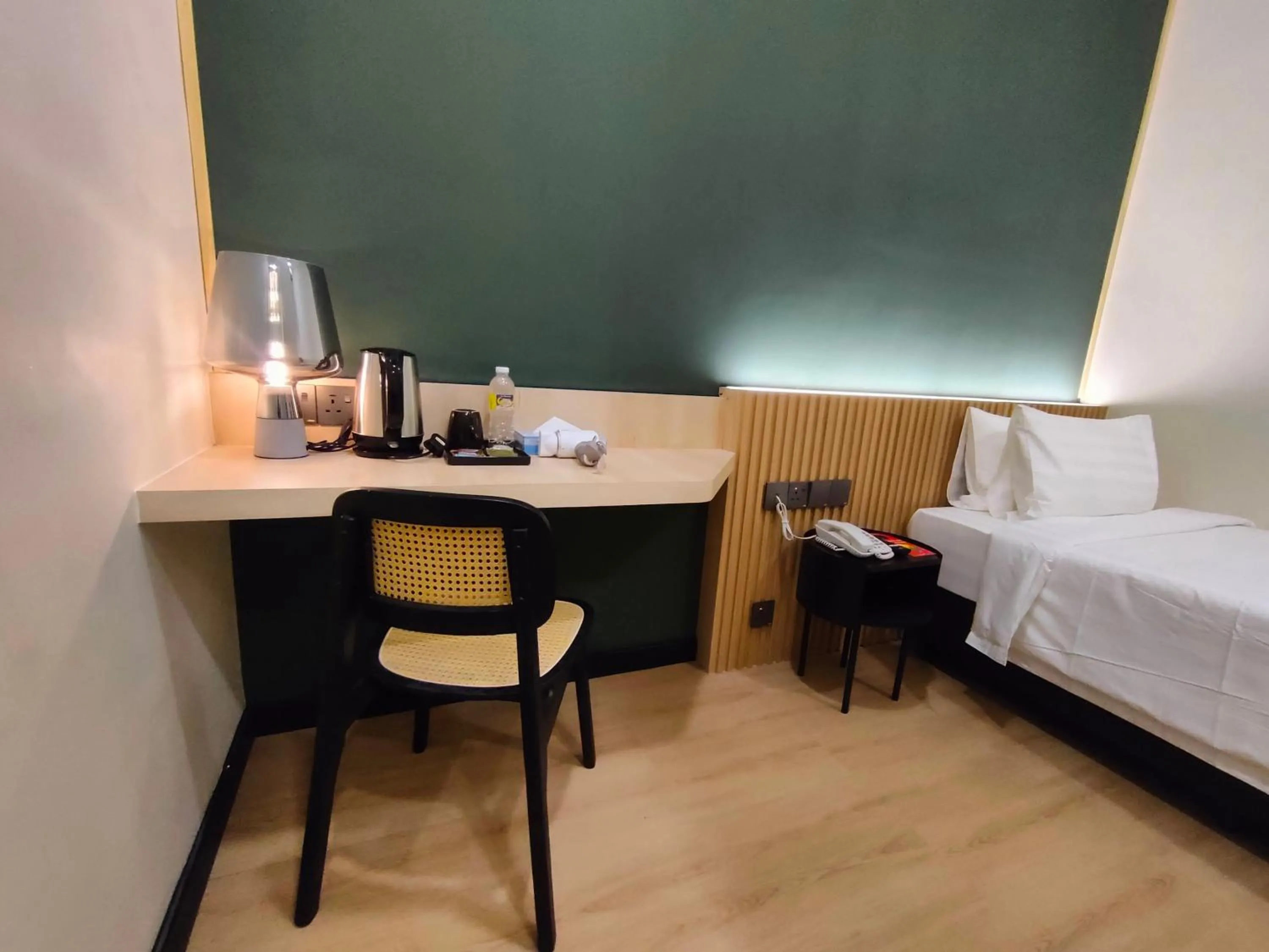 hair dresser, Bed in Urban Inn, Alor Setar