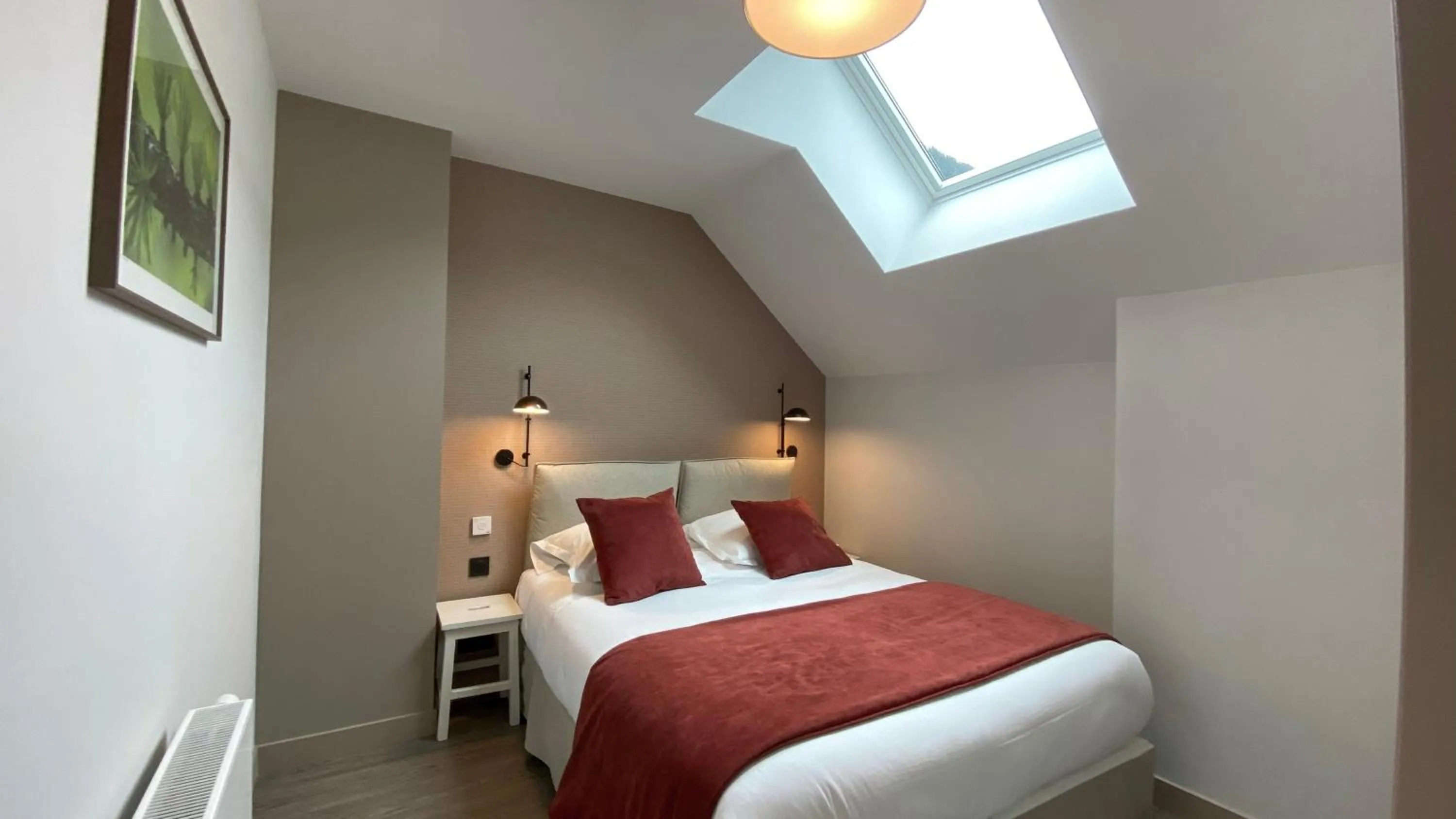 Bedroom, Bed in Le Génépy - Appart'hôtel de Charme