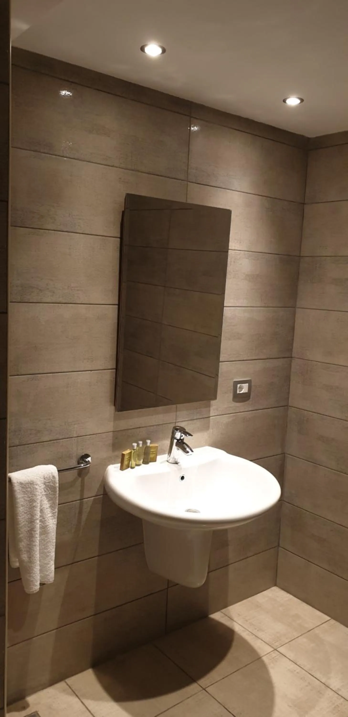 Toilet in Green Plaza Inn '''Business &Families Only'''