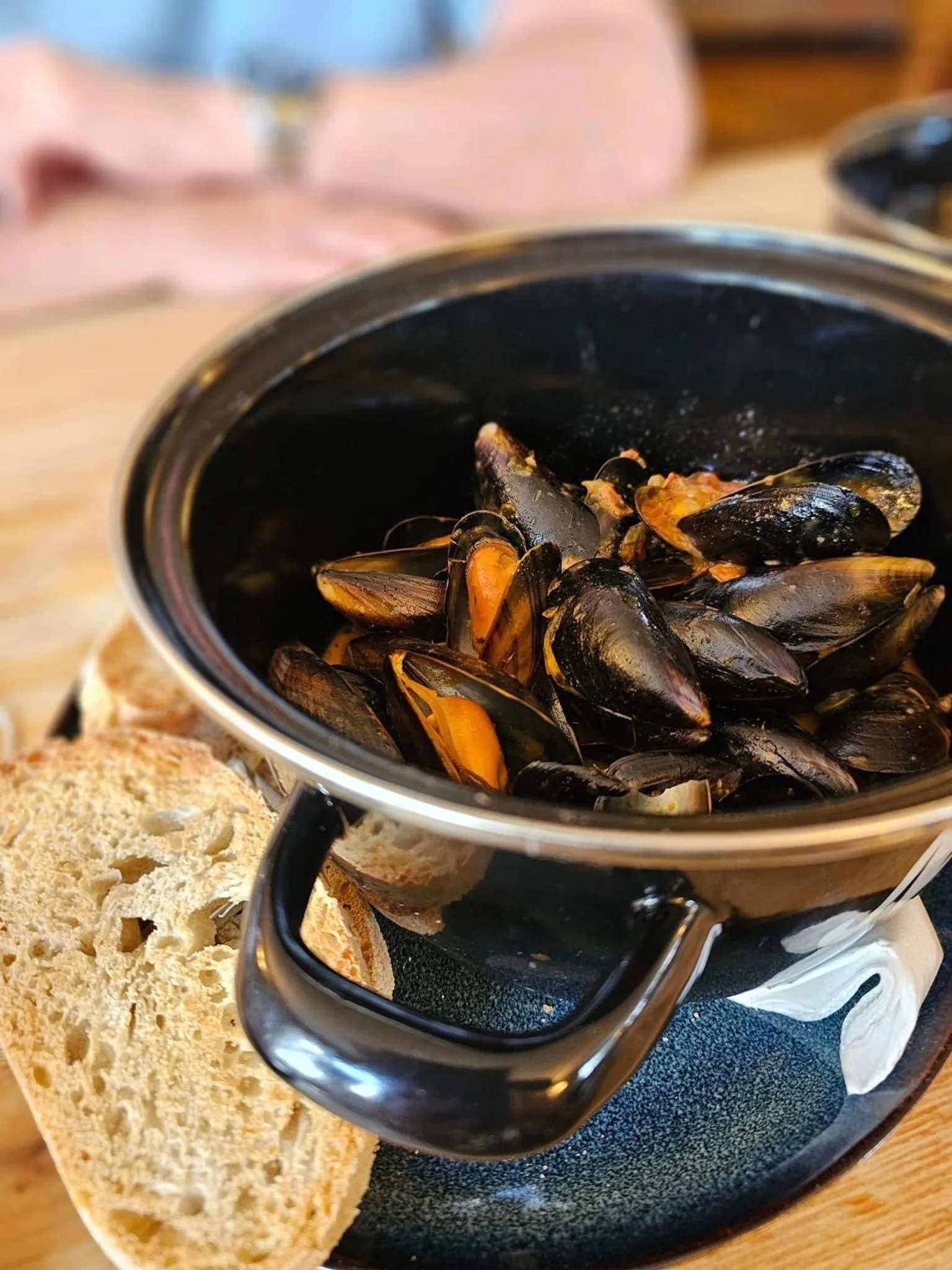 Food and drinks in The Haven Inn Limited