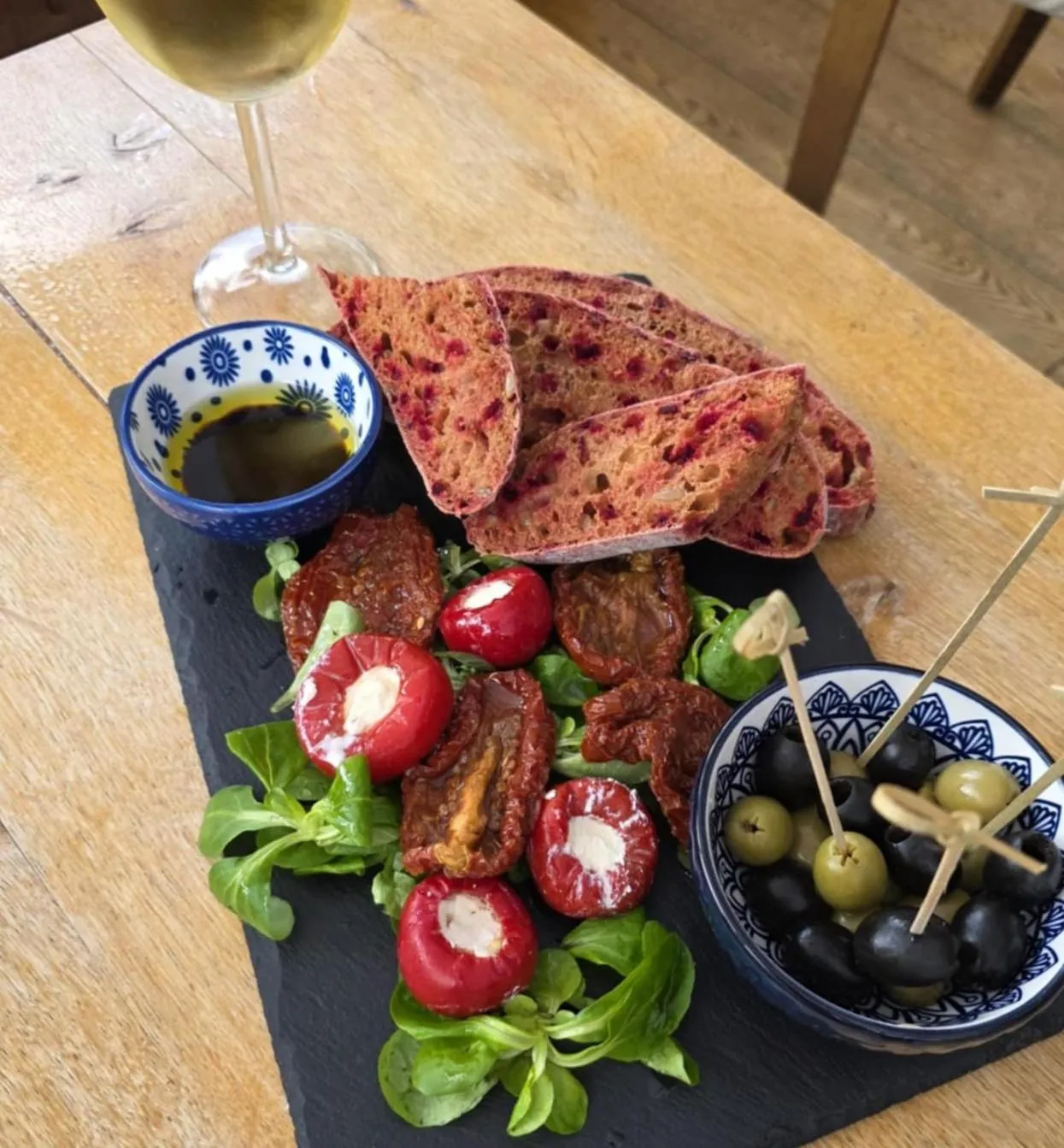 Restaurant/places to eat in The Haven Inn Limited