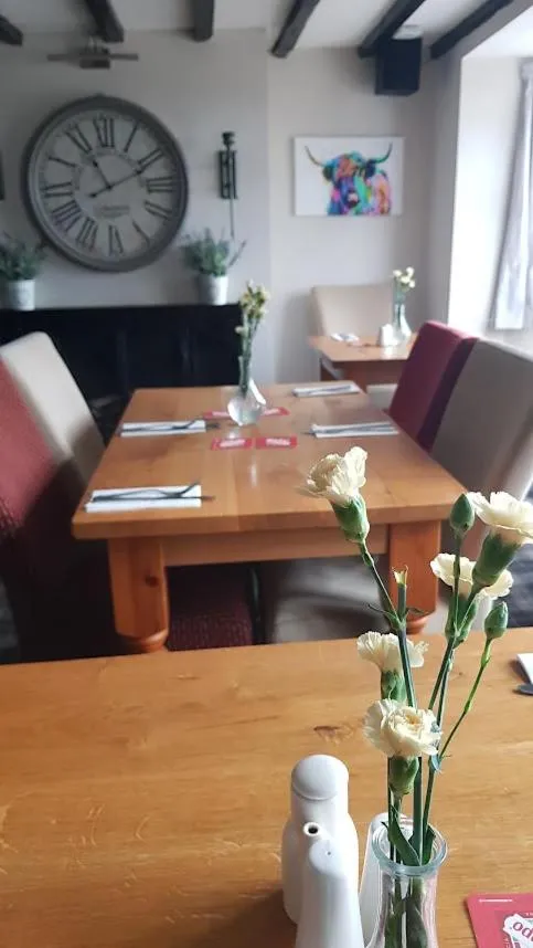 Restaurant/places to eat in The Haven Inn Limited