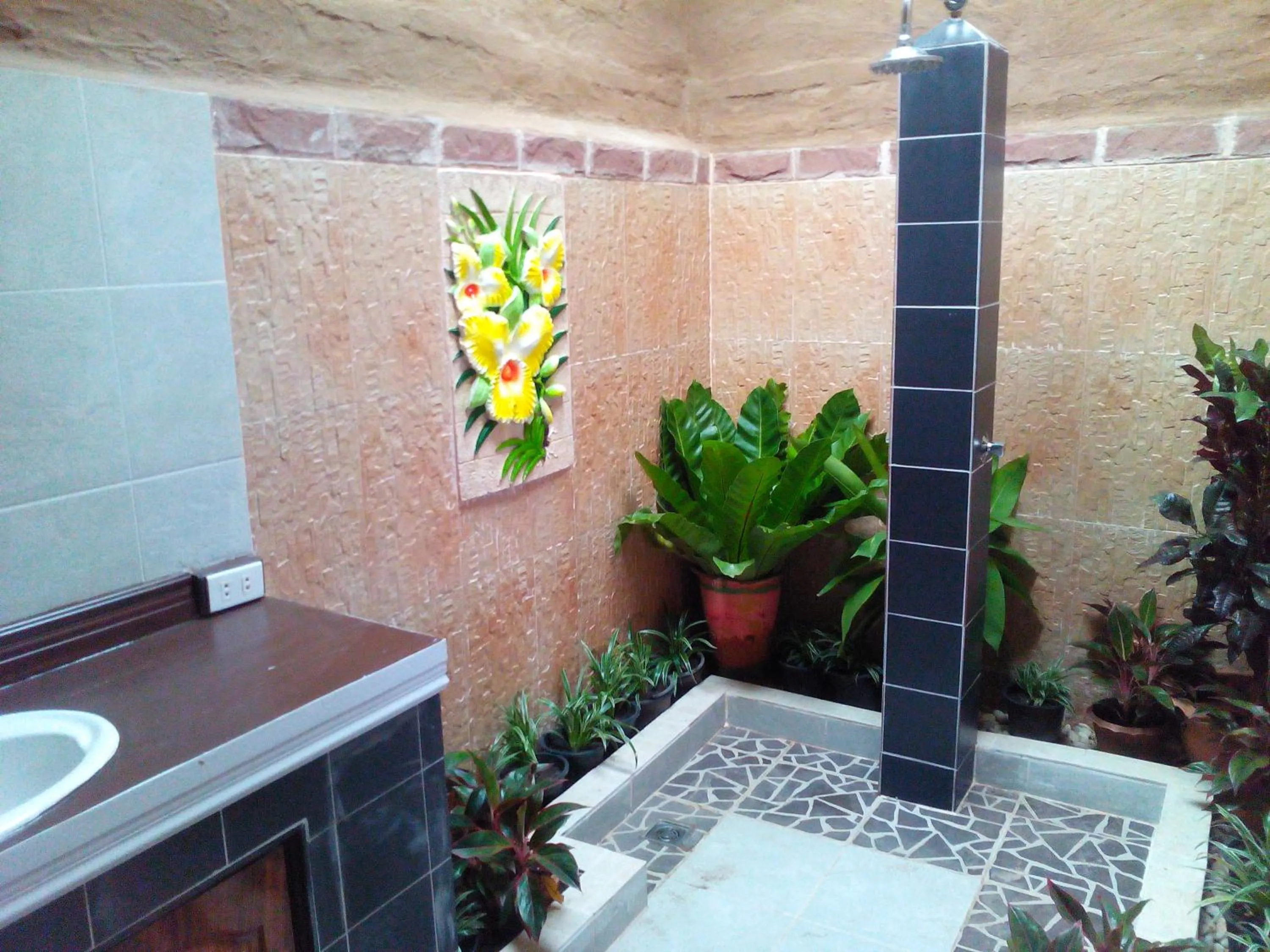 Bathroom in Sala Done Khone Hotel