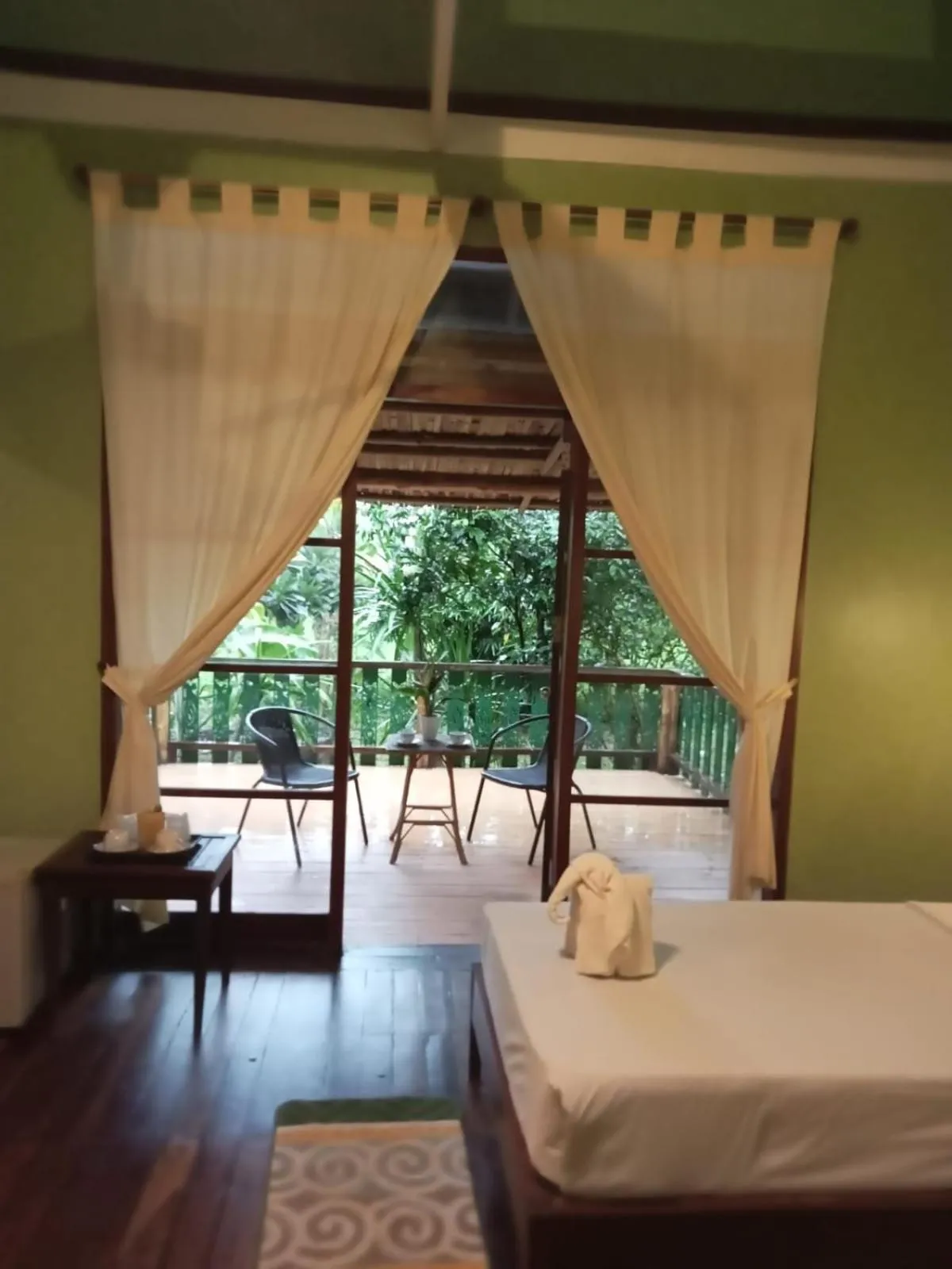 Balcony/Terrace, Bed in Sala Done Khone Hotel