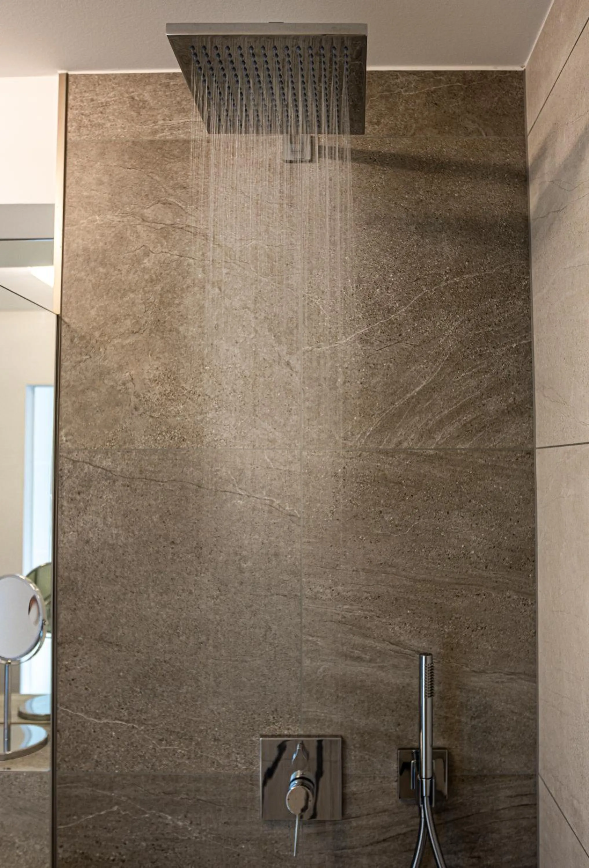 Shower in bodenseezeit Apartmenthotel Garni