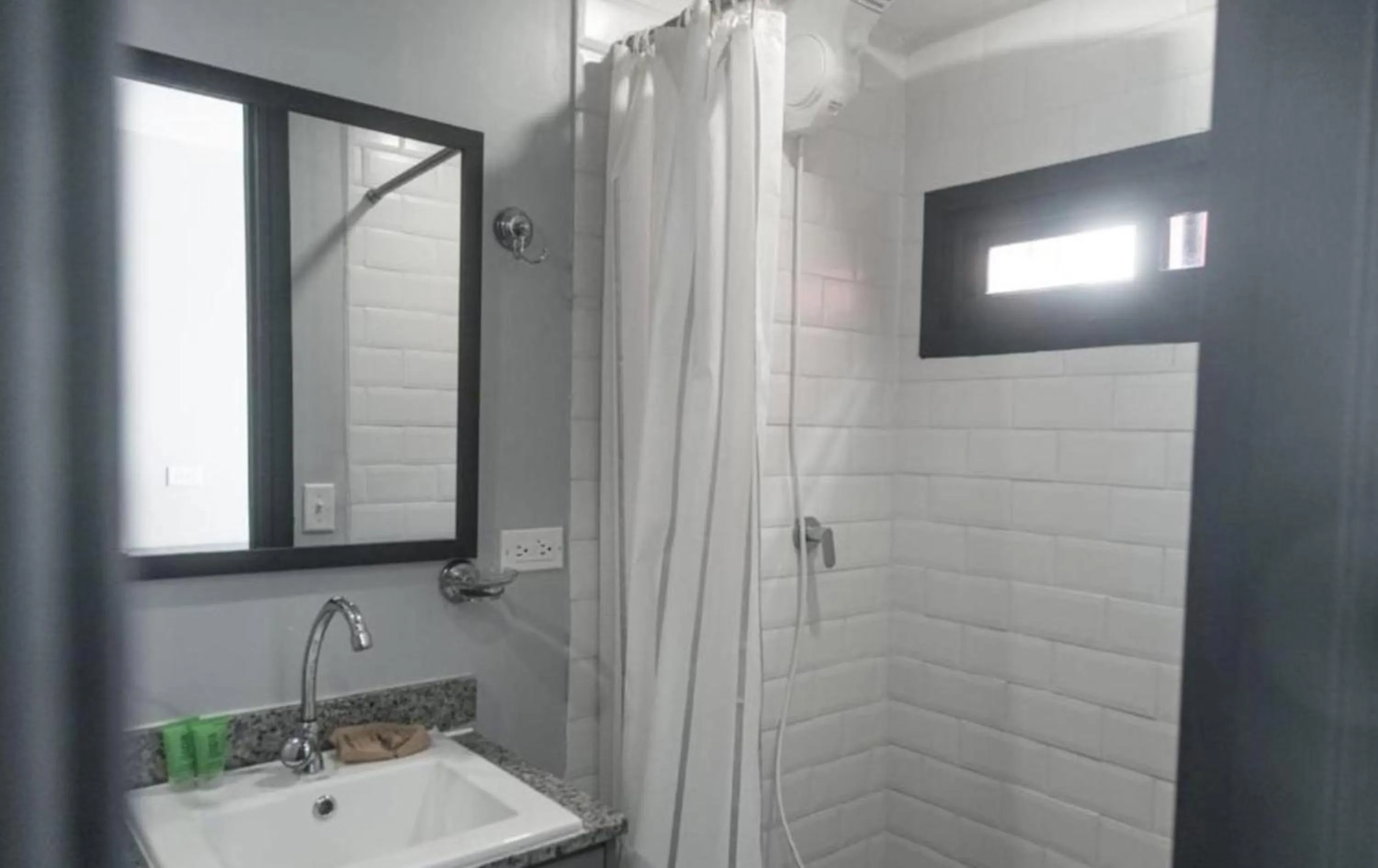 Bathroom in Nomada Republic Hotel Panama City