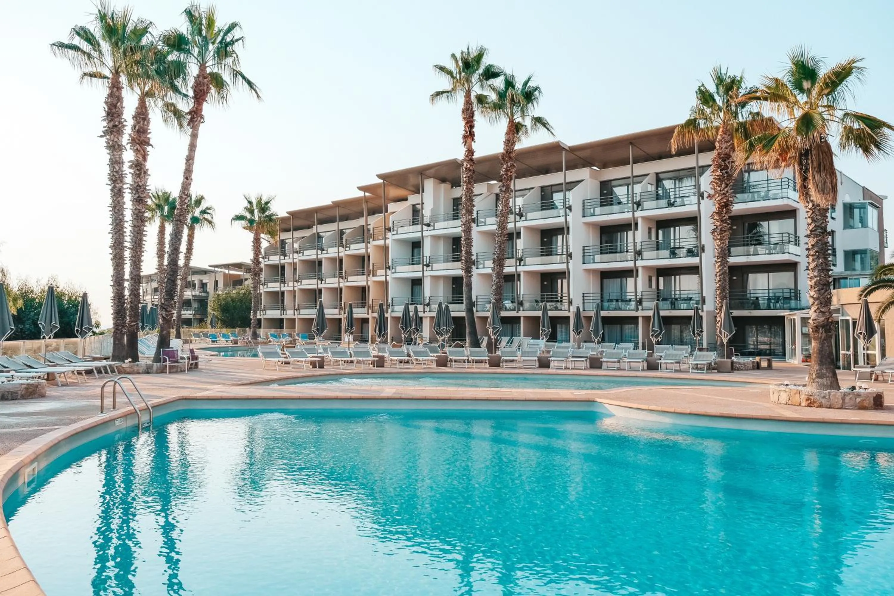 Swimming pool in Thalazur Antibes - Hôtel & Spa