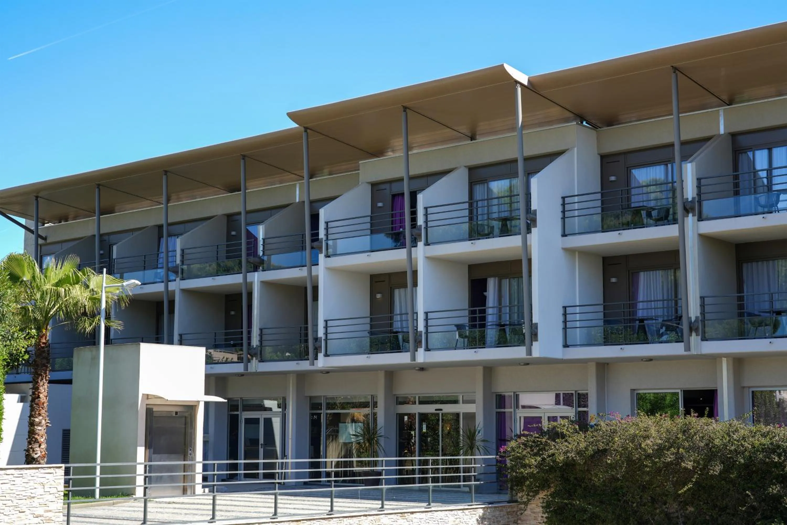 Property building in Thalazur Antibes - Hôtel & Spa