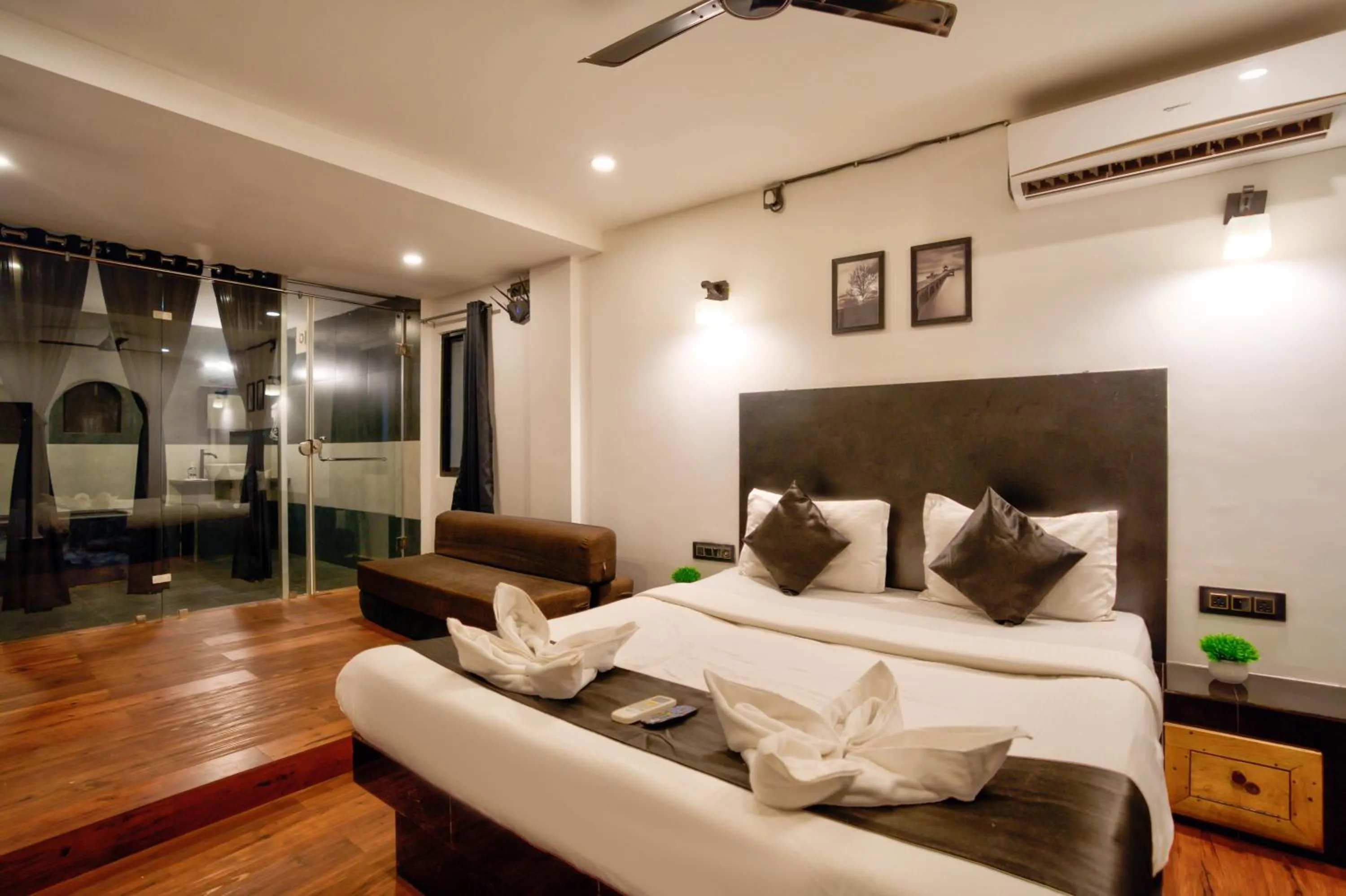 Bed in Hotel Vaggi's Place