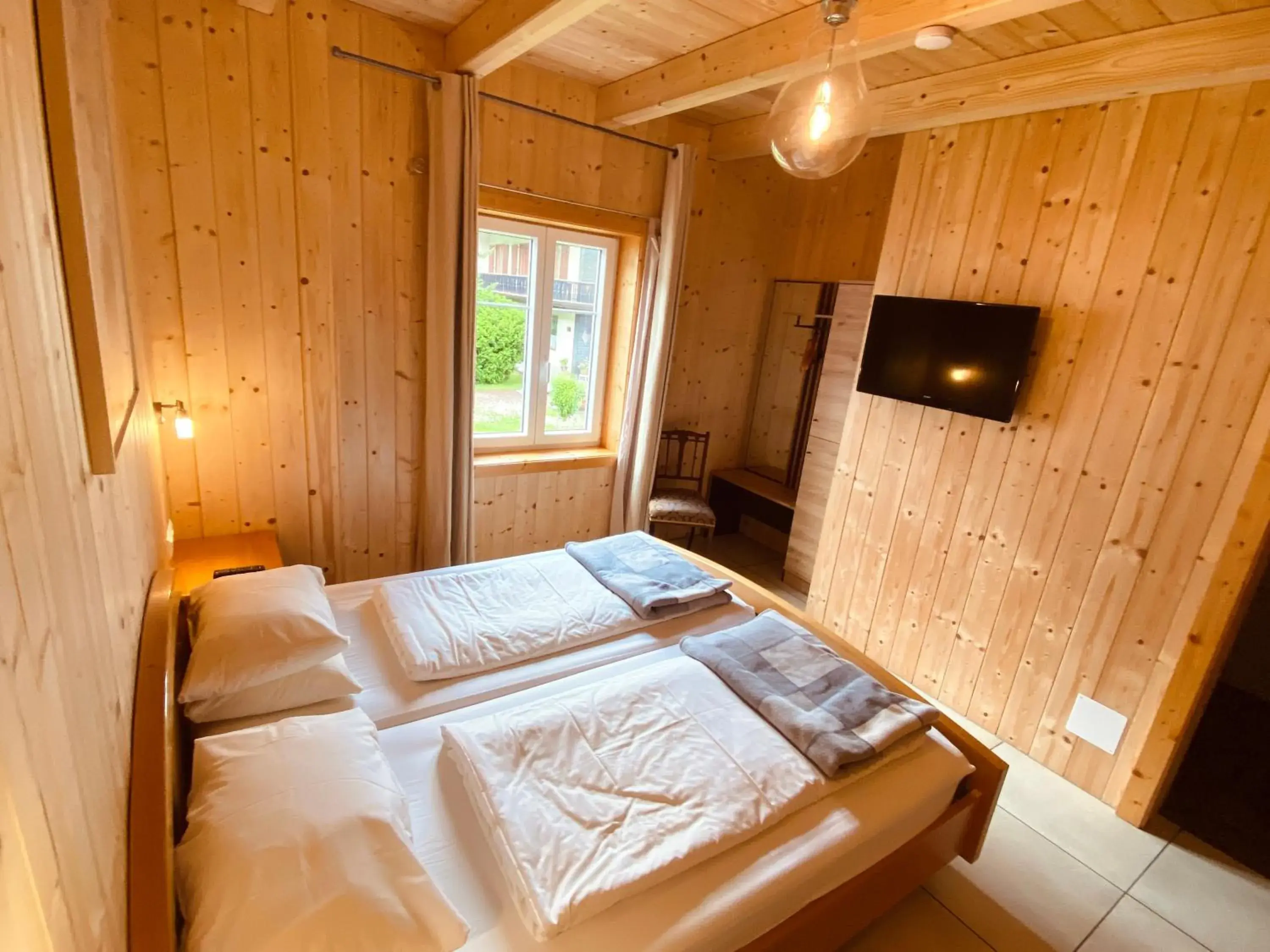 Double Room with Private Bathroom in Haus 26 Weißbriach Double Room with Private Bathroom in Haus 26 Weißbriach