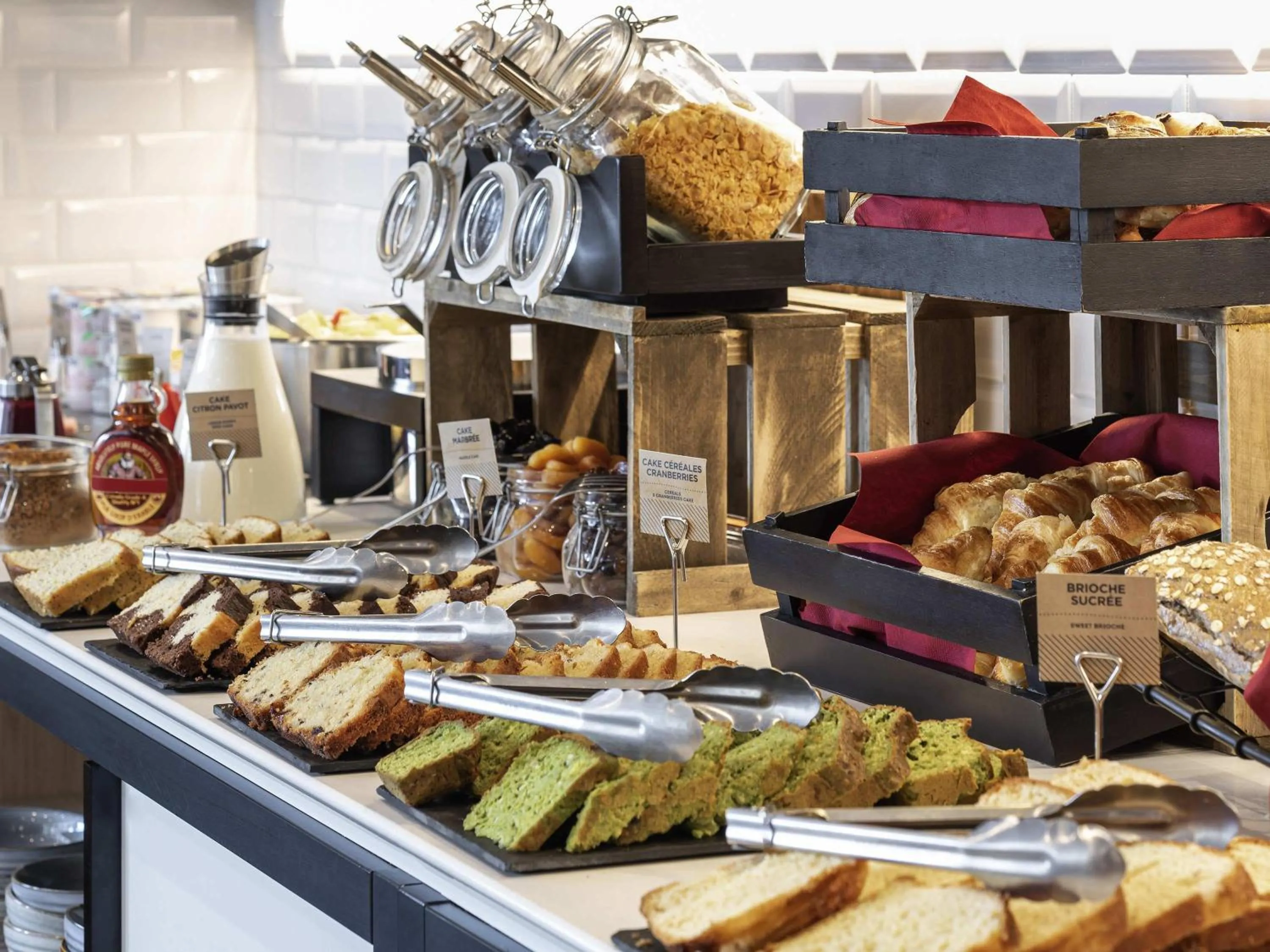 Breakfast in Aparthotel Adagio Annecy Centre