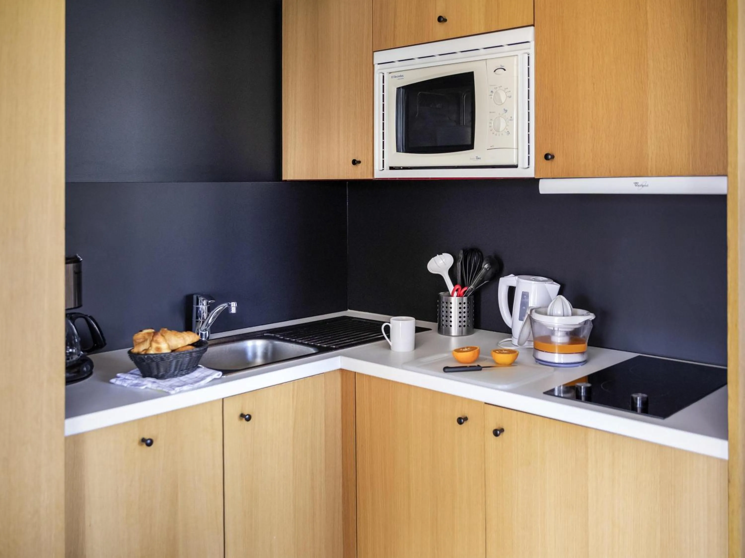 Bedroom in Aparthotel Adagio Annecy Centre