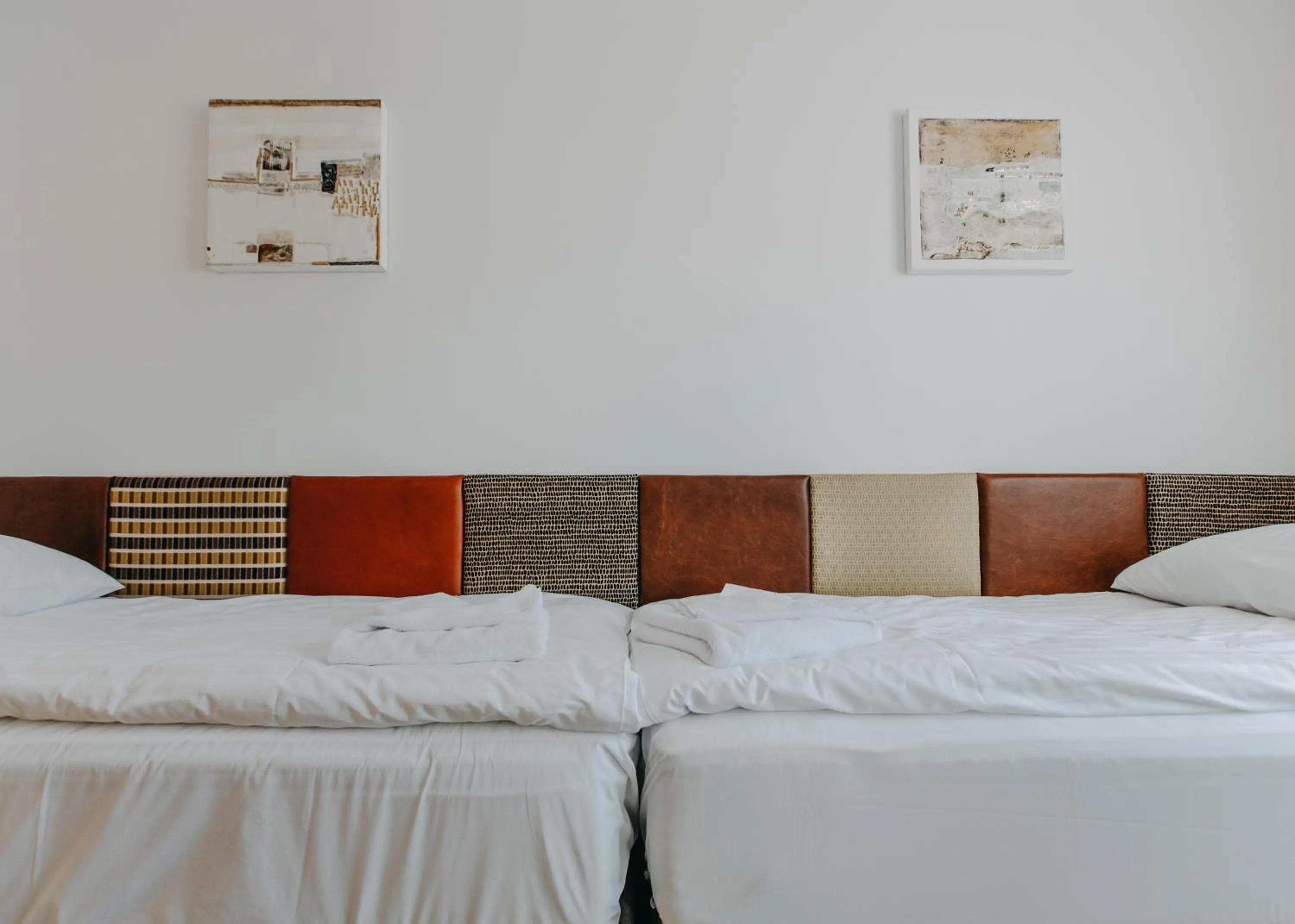 Bed in Salon Win Wine Bar & Apartments