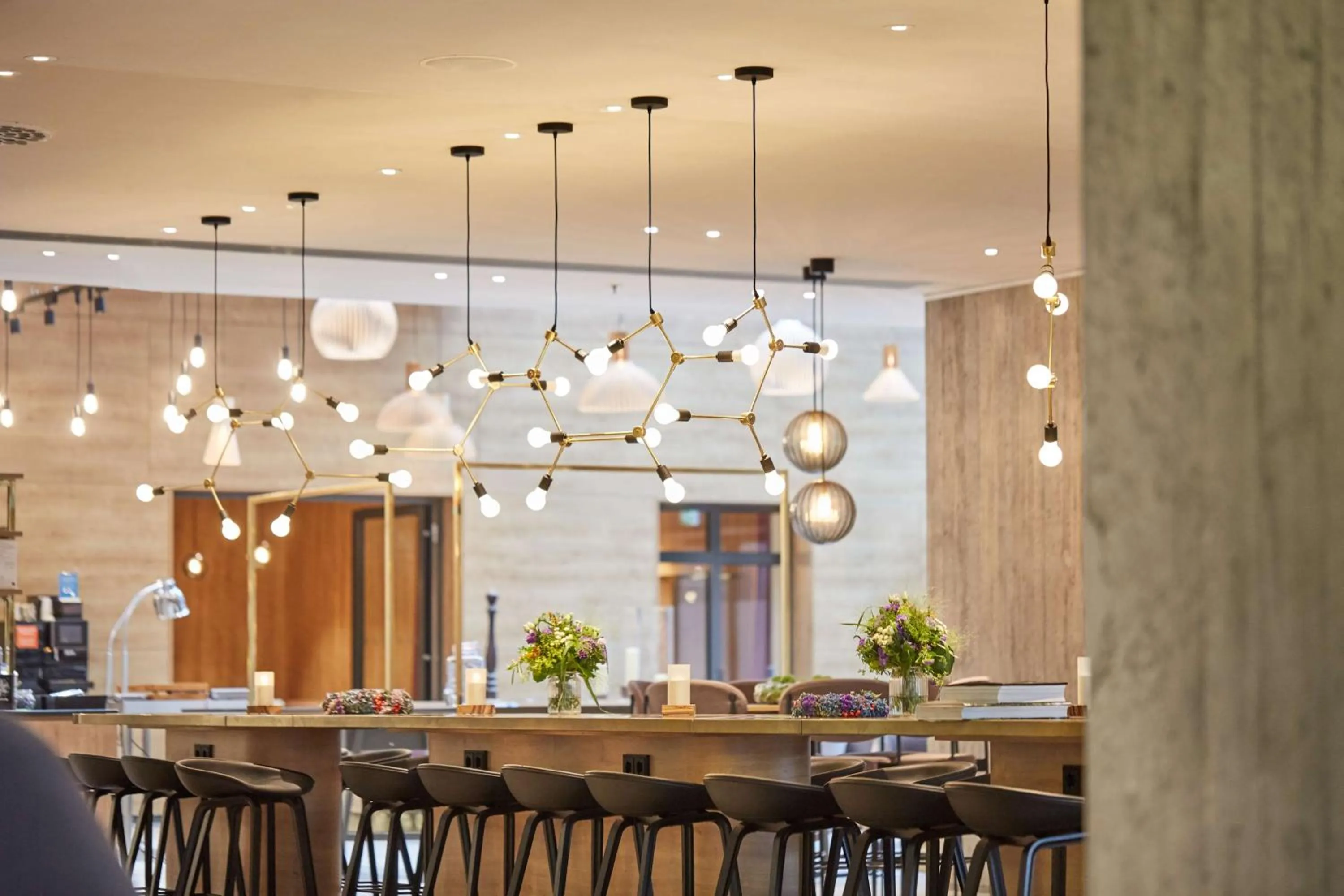 Restaurant/places to eat in Scandic Frankfurt Museumsufer