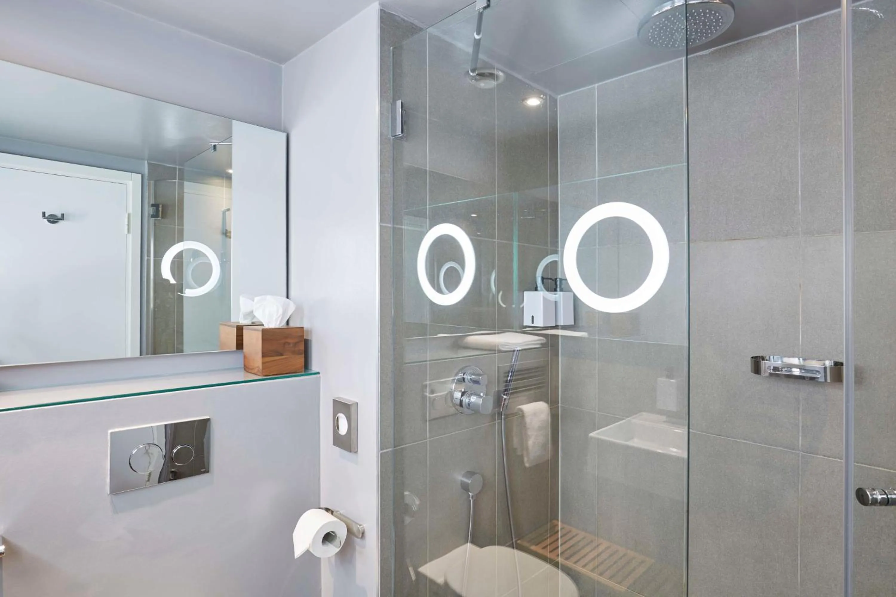 Bathroom in Scandic Frankfurt Museumsufer