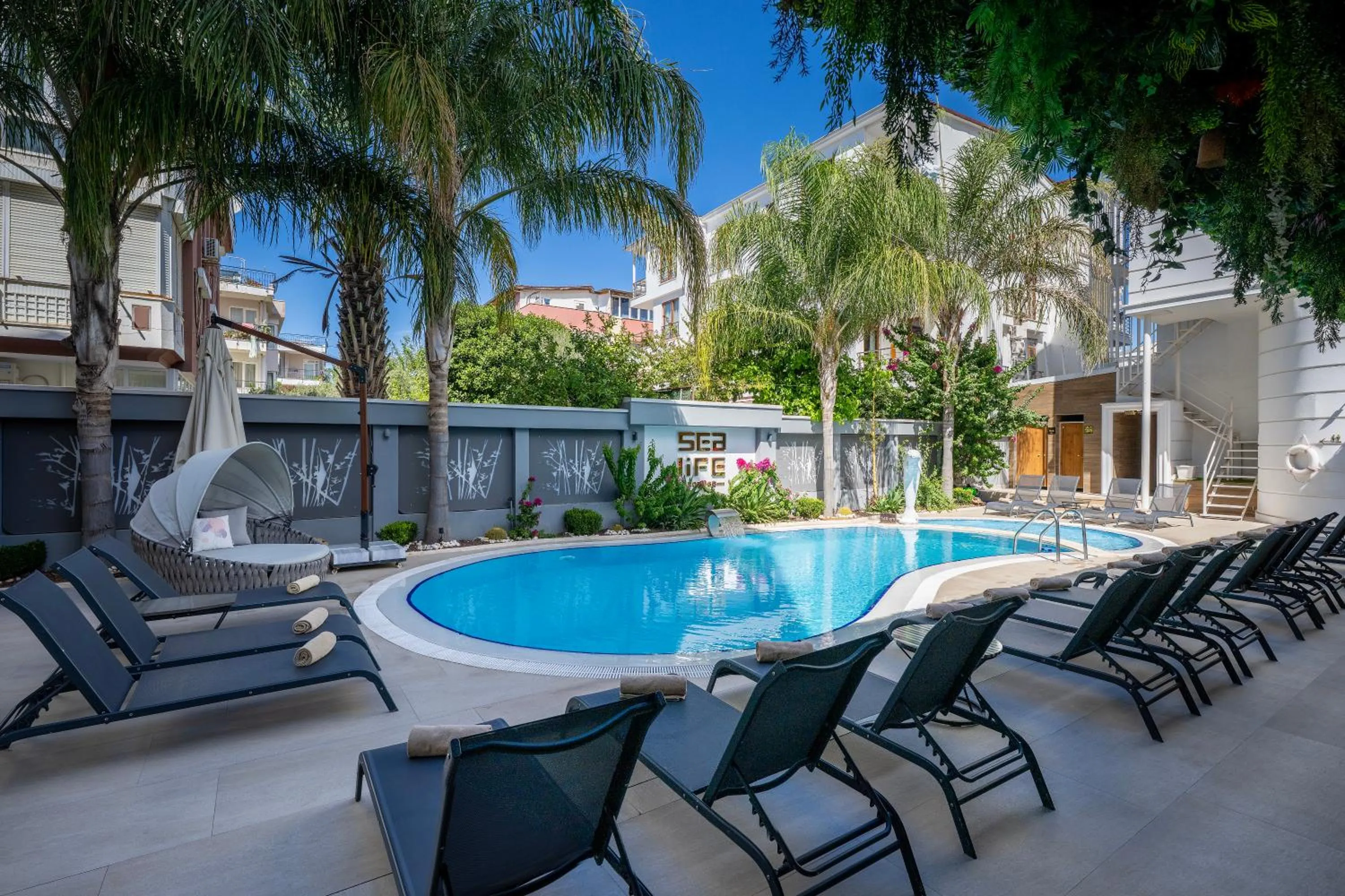 Swimming pool in Sealife Lounge - Adult only