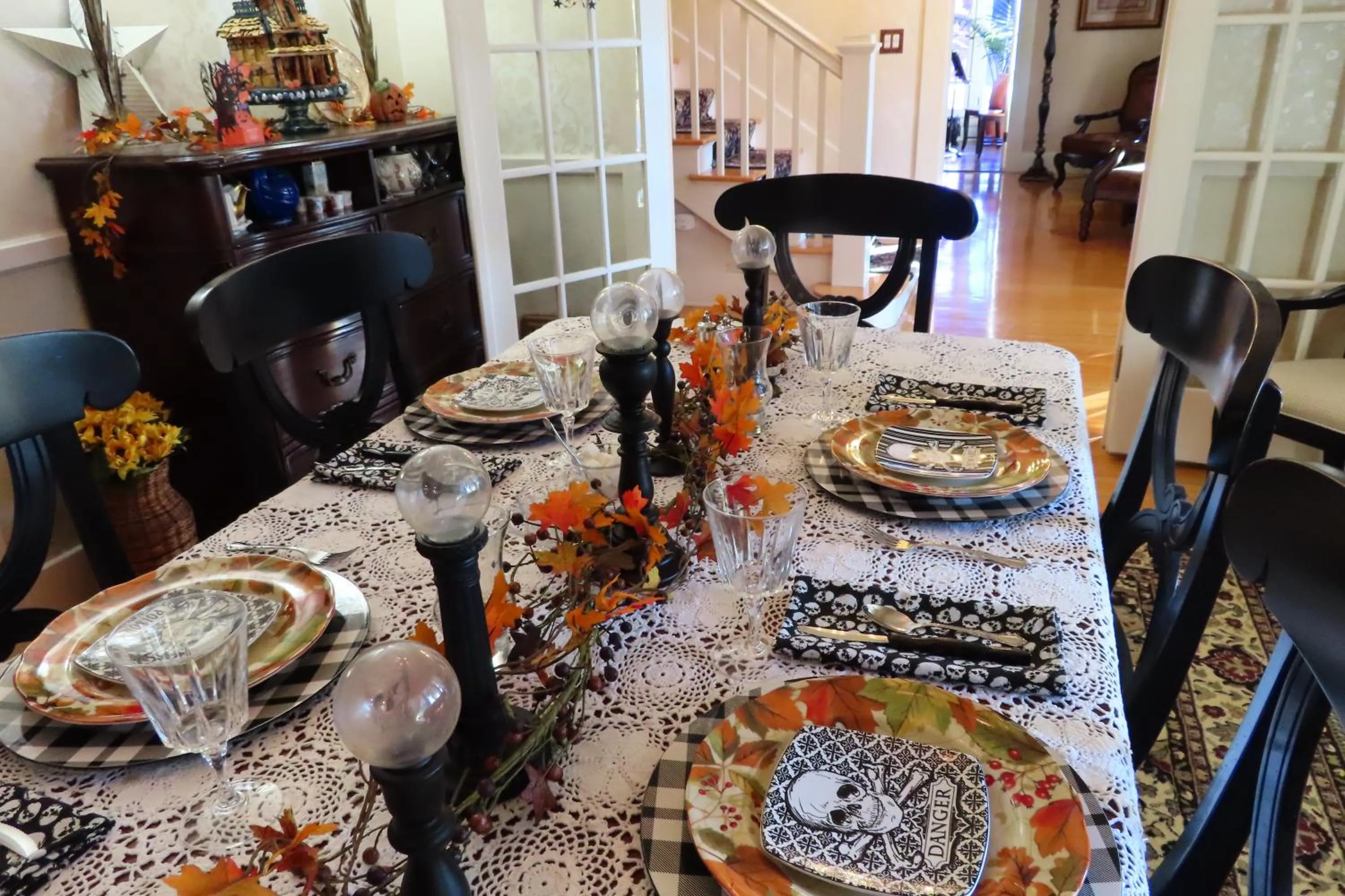 Dining area in Terraluna Inn