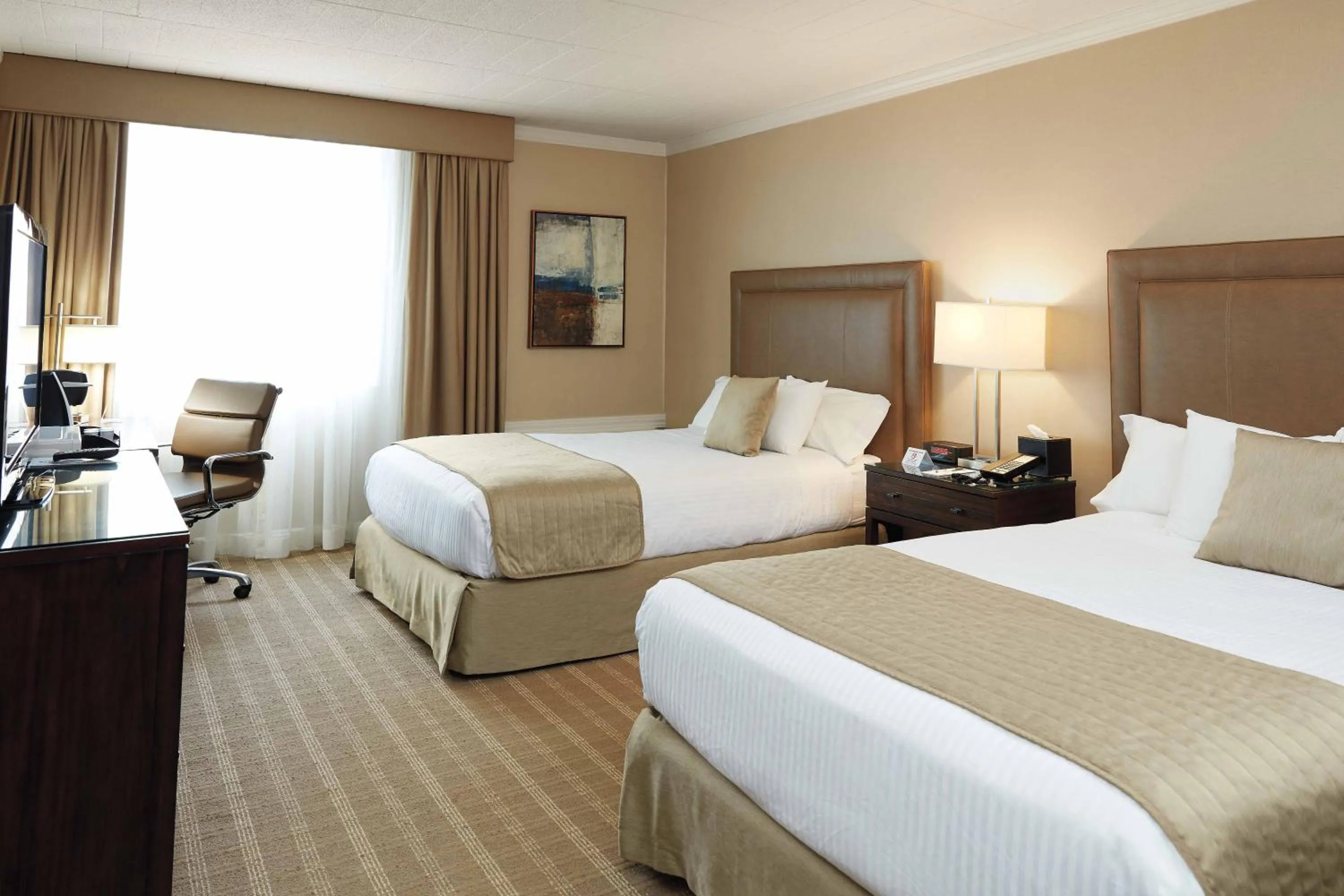 Bed in Ethan Allen Hotel