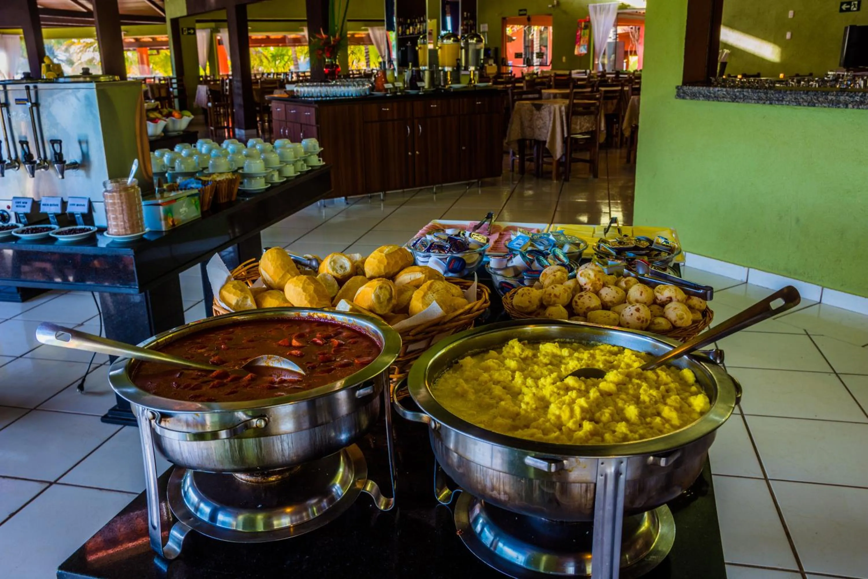 Breakfast in Balneário do Lago Hotel