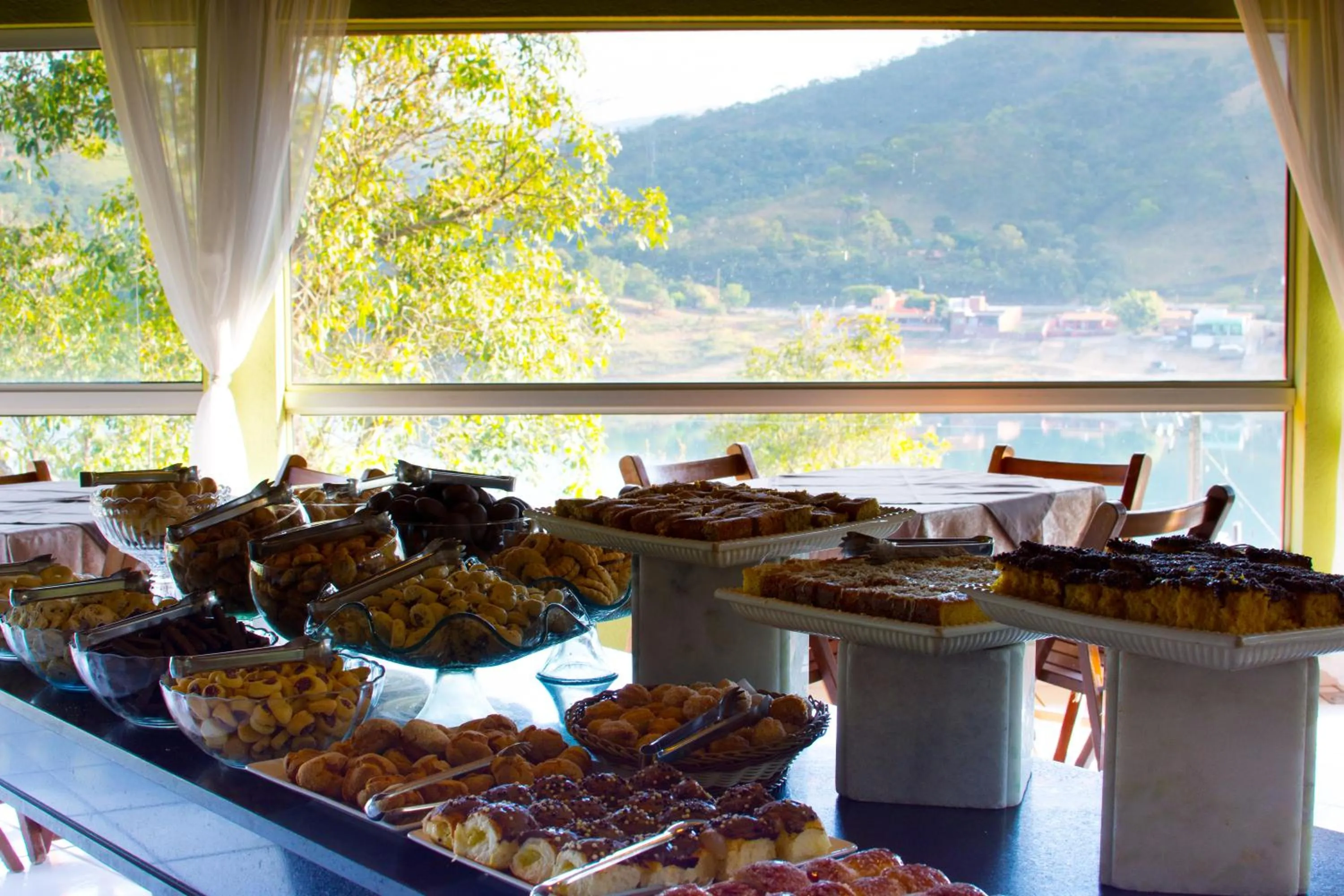 Breakfast in Balneário do Lago Hotel