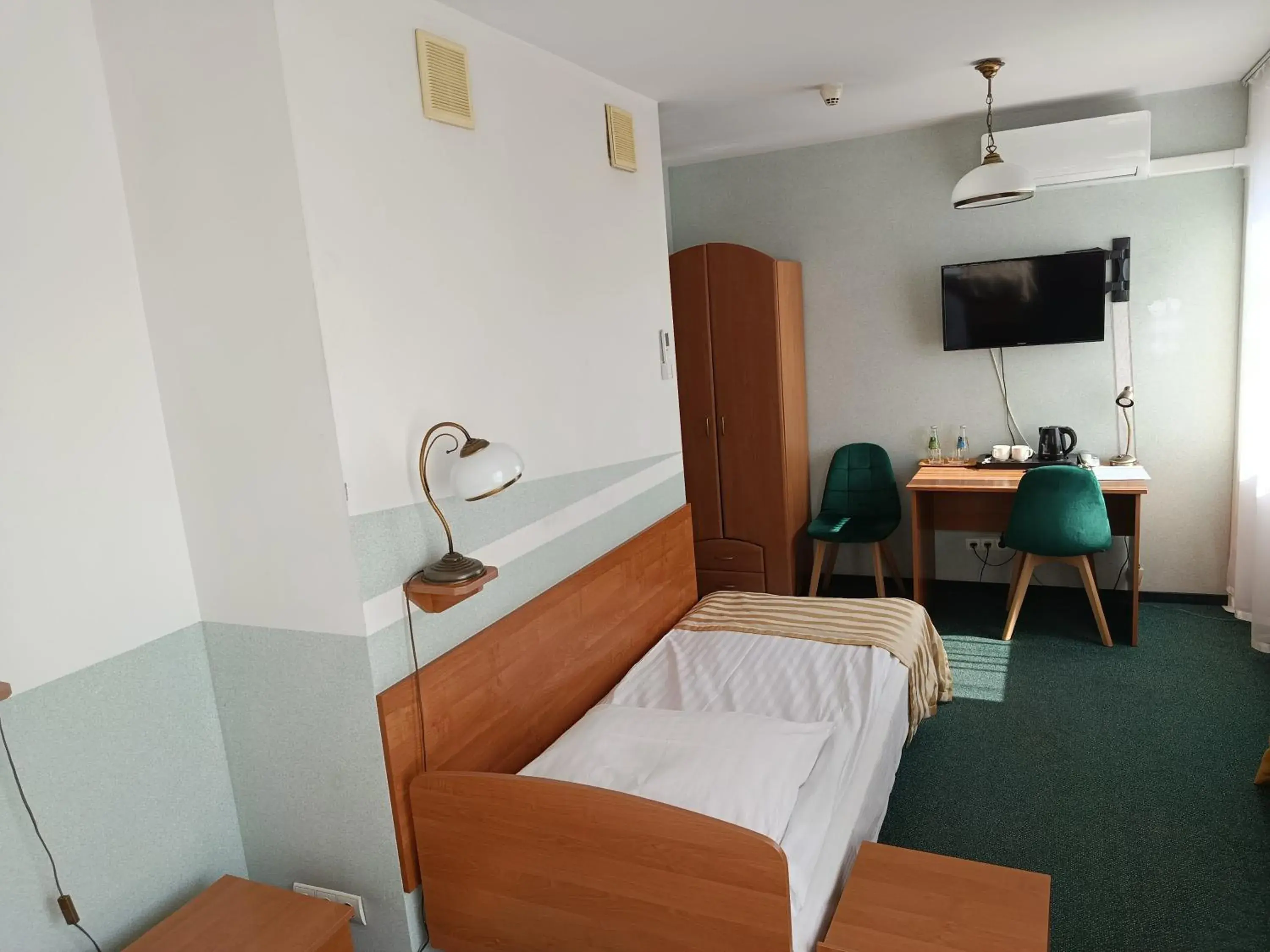 Standard Twin Room in Hotel Konin Standard Twin Room in Hotel Konin